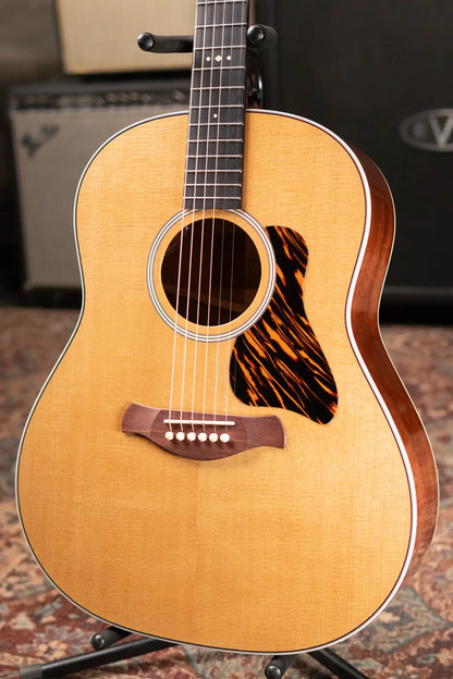 Taylor Gold Label 517e Grand Pacific Acoustic/Electric Guitar with Hardshell Case