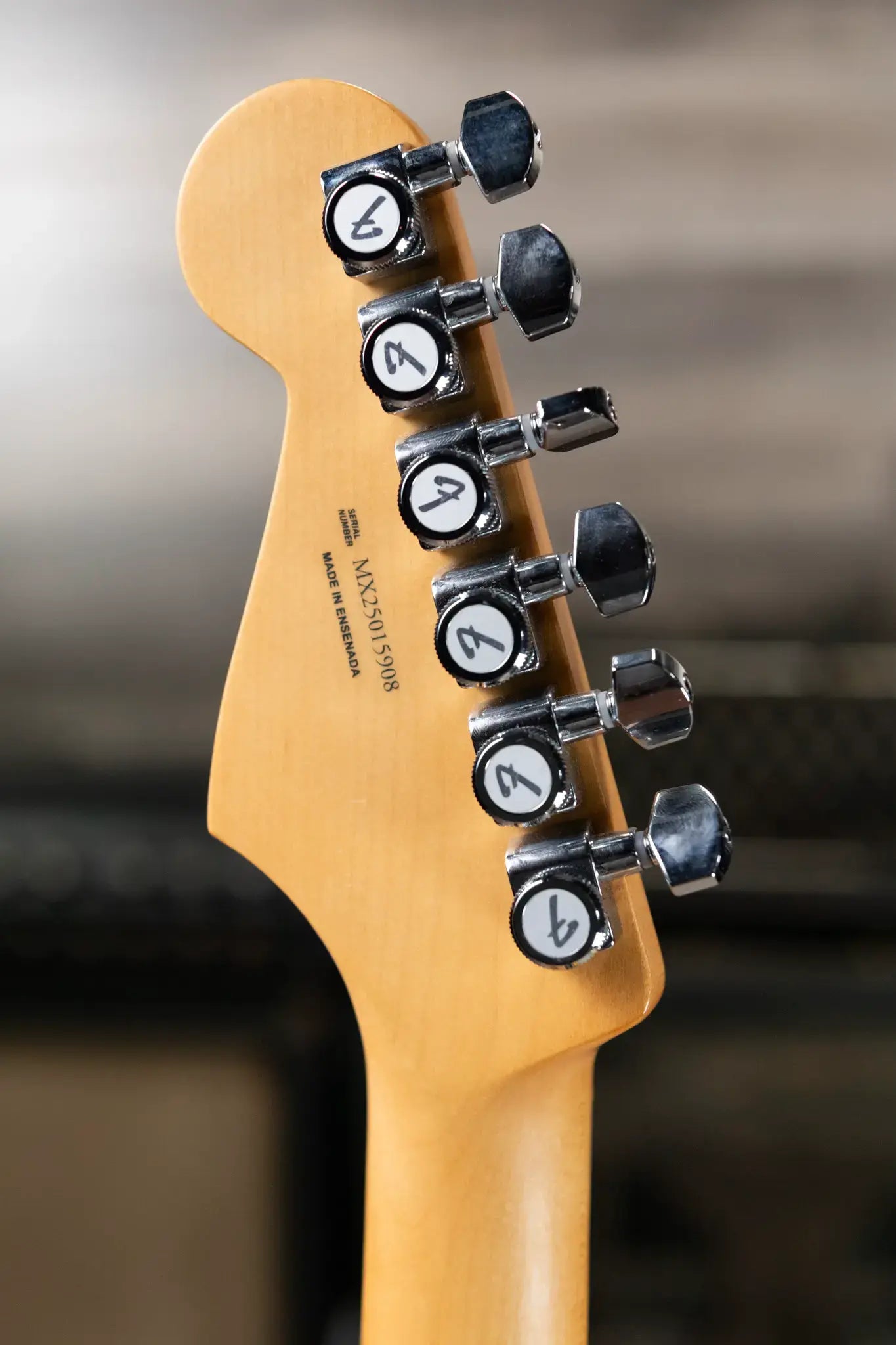 Fender Player II Modified Stratocaster, Maple Fingerboard - Sunshine Yellow with Deluxe Gig Bag
