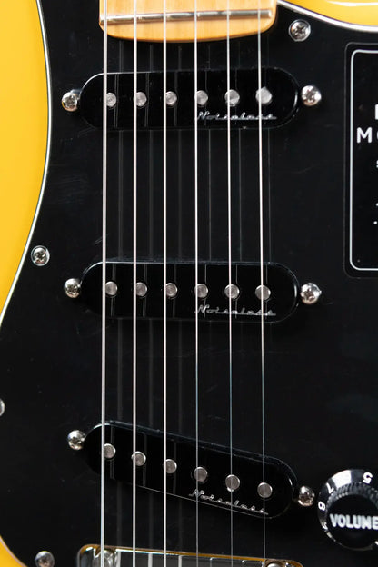 Fender Player II Modified Stratocaster, Maple Fingerboard - Sunshine Yellow with Deluxe Gig Bag