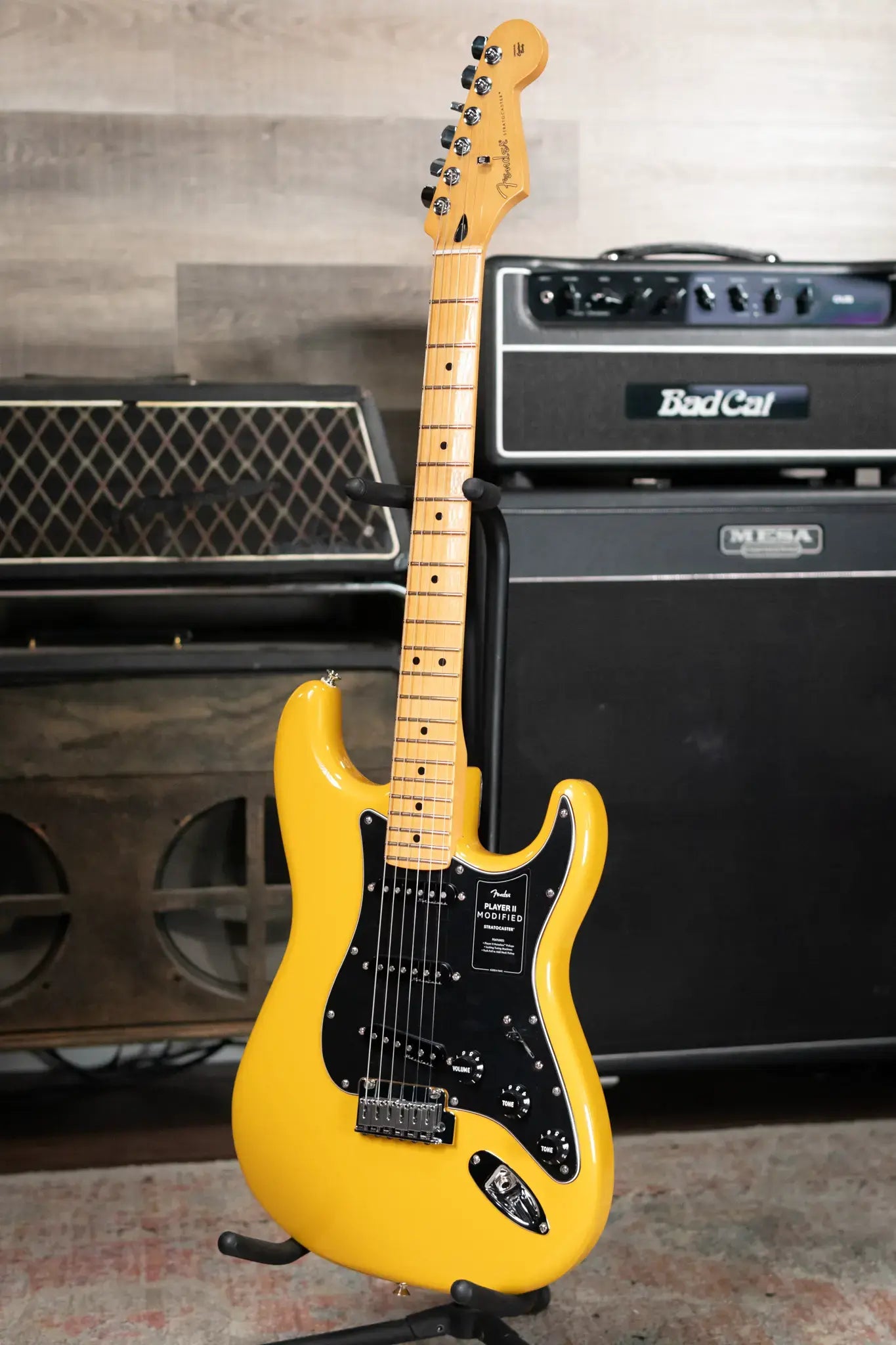 Fender Player II Modified Stratocaster, Maple Fingerboard - Sunshine Yellow with Deluxe Gig Bag