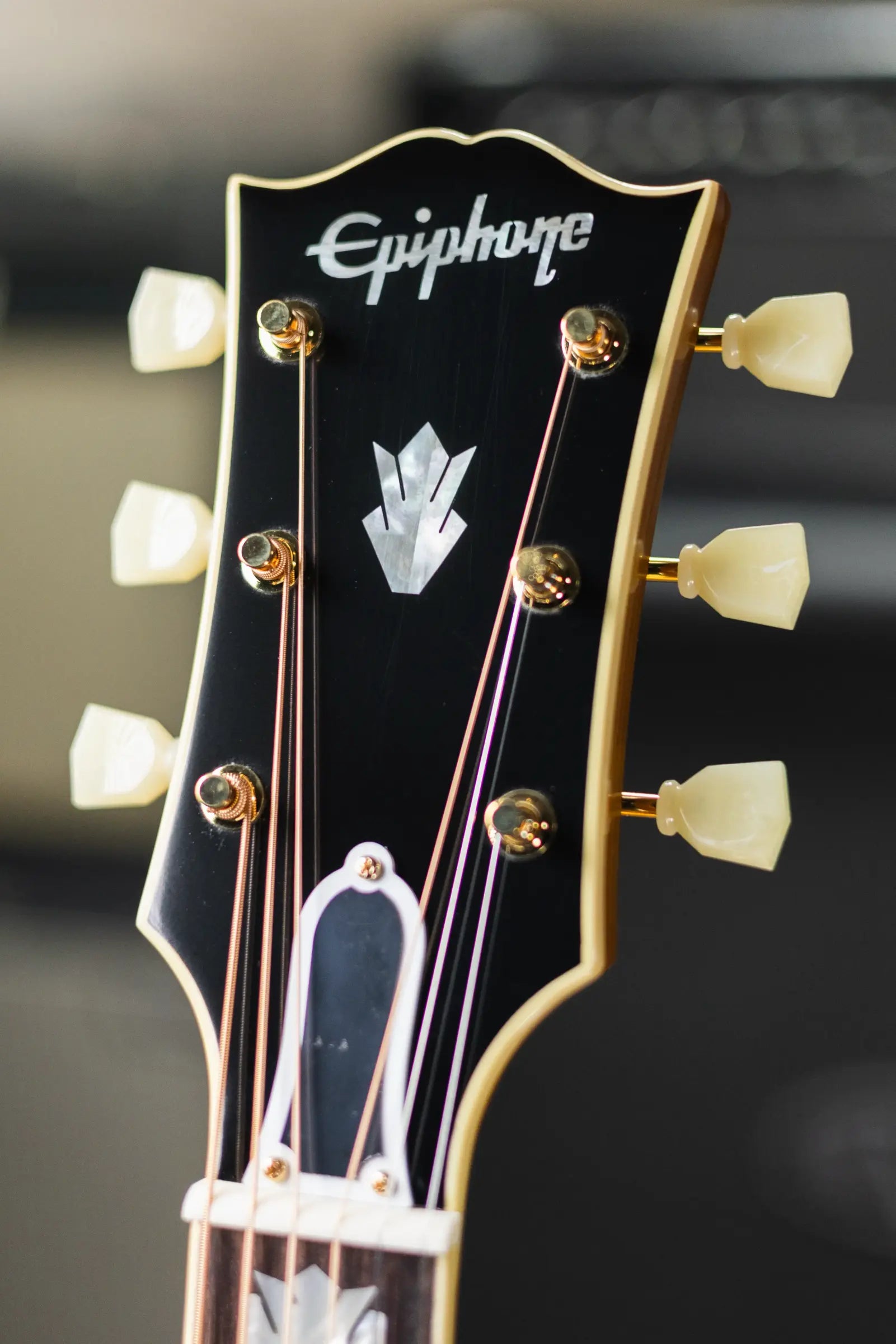 Epiphone 1957 SJ-200 Reissue Acoustic/Electric Guitar - Antique Natural with Hardshell Case