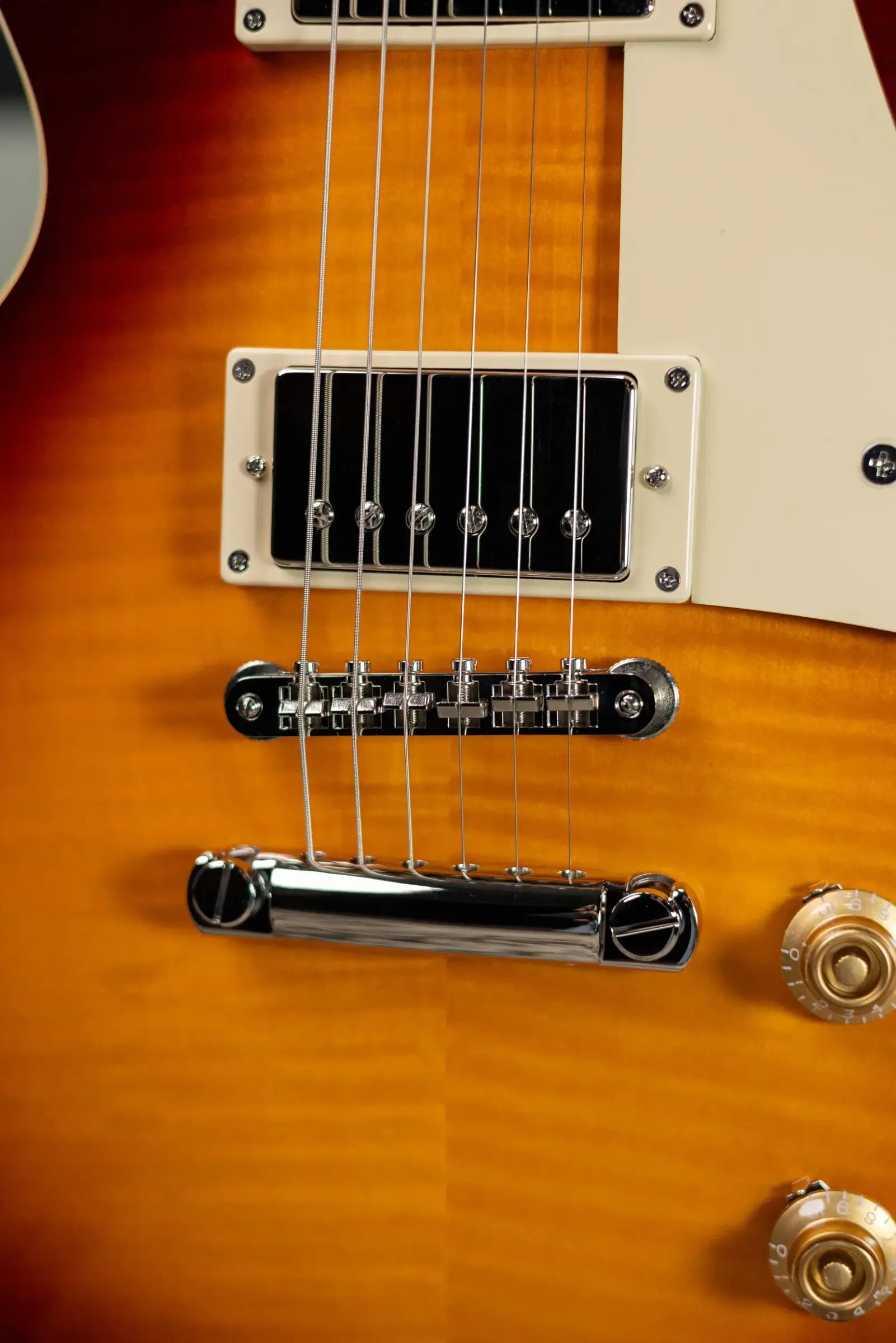 Epiphone 1959 Les Paul Standard Reissue Electric Guitar - Deep Cherry Sunburst with Hardshell Case