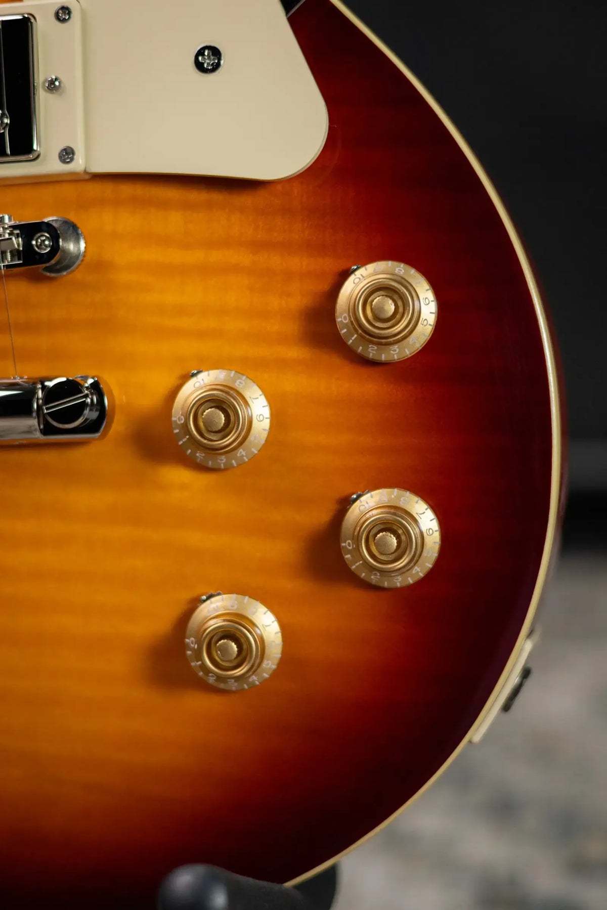 Epiphone 1959 Les Paul Standard Reissue Electric Guitar - Deep Cherry Sunburst with Hardshell Case