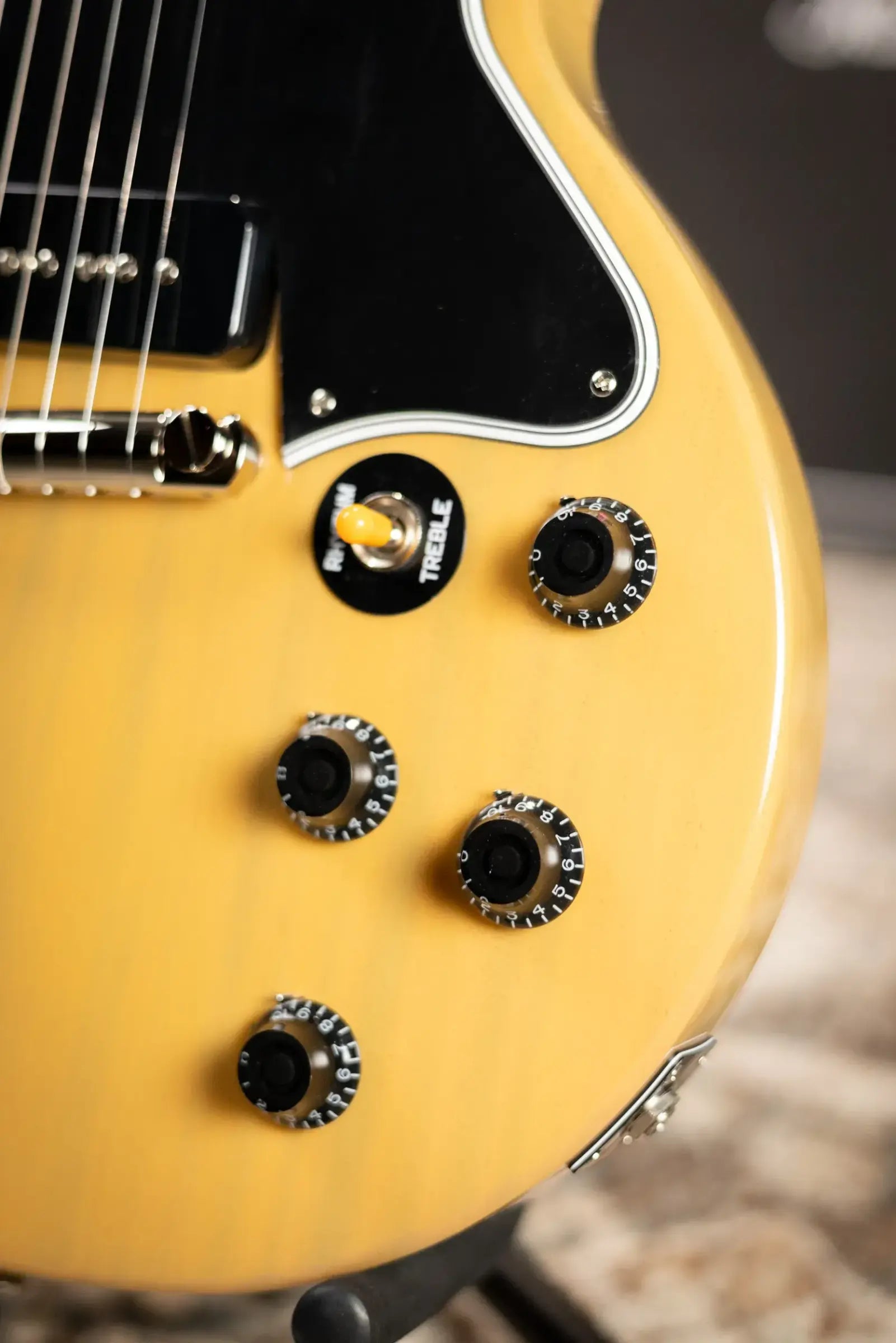 Epiphone 1960 Les Paul Special Double Cut Reissue Electric Guitar - TV Yellow with Hardshell Case