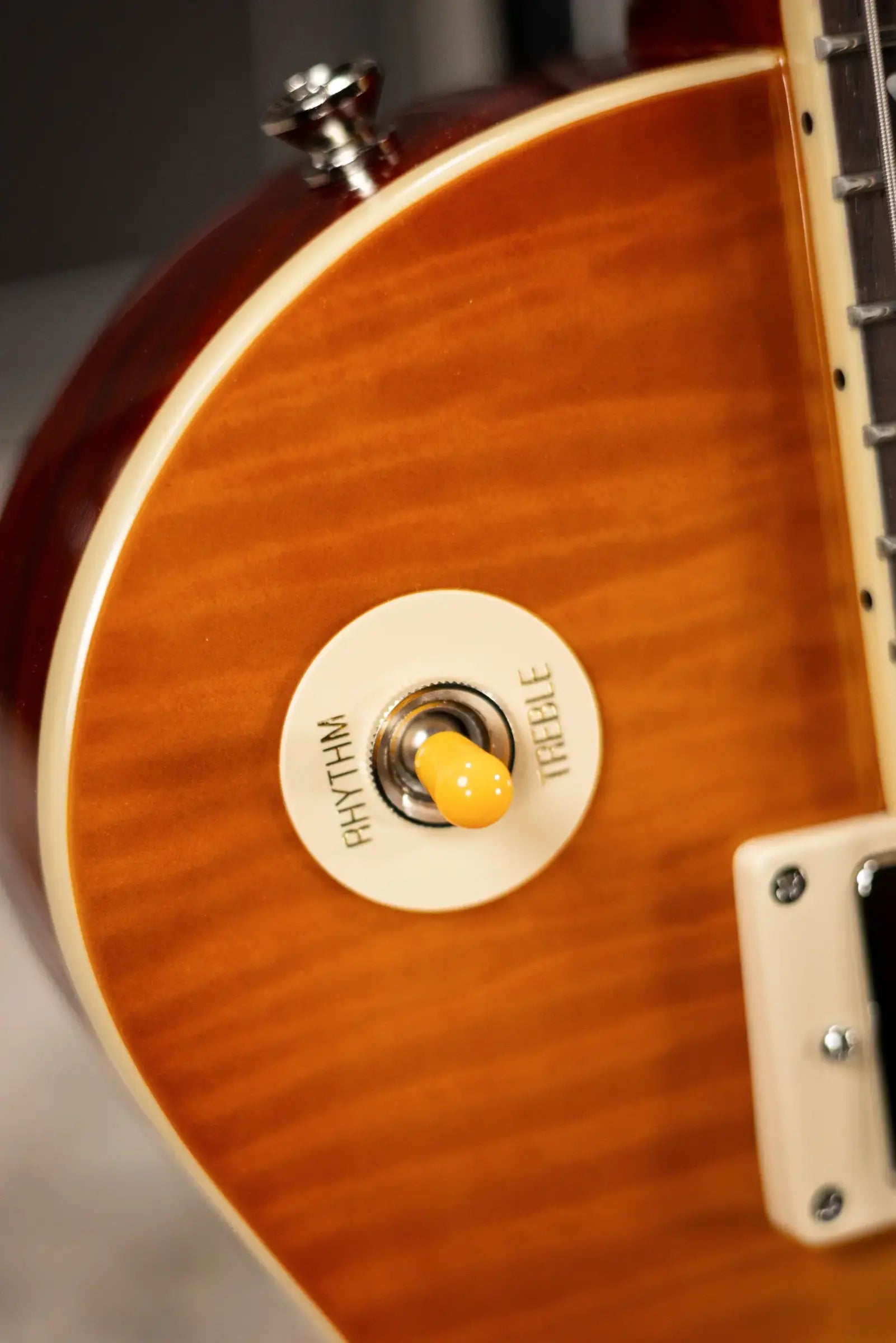 Epiphone 1960 Les Paul Standard Reissue Electric Guitar - Iced Tea Burst with Hardshell Case