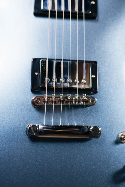 Epiphone Dave Grohl DG-335 Semi-Hollow - Pelham Blue with Harshell Case