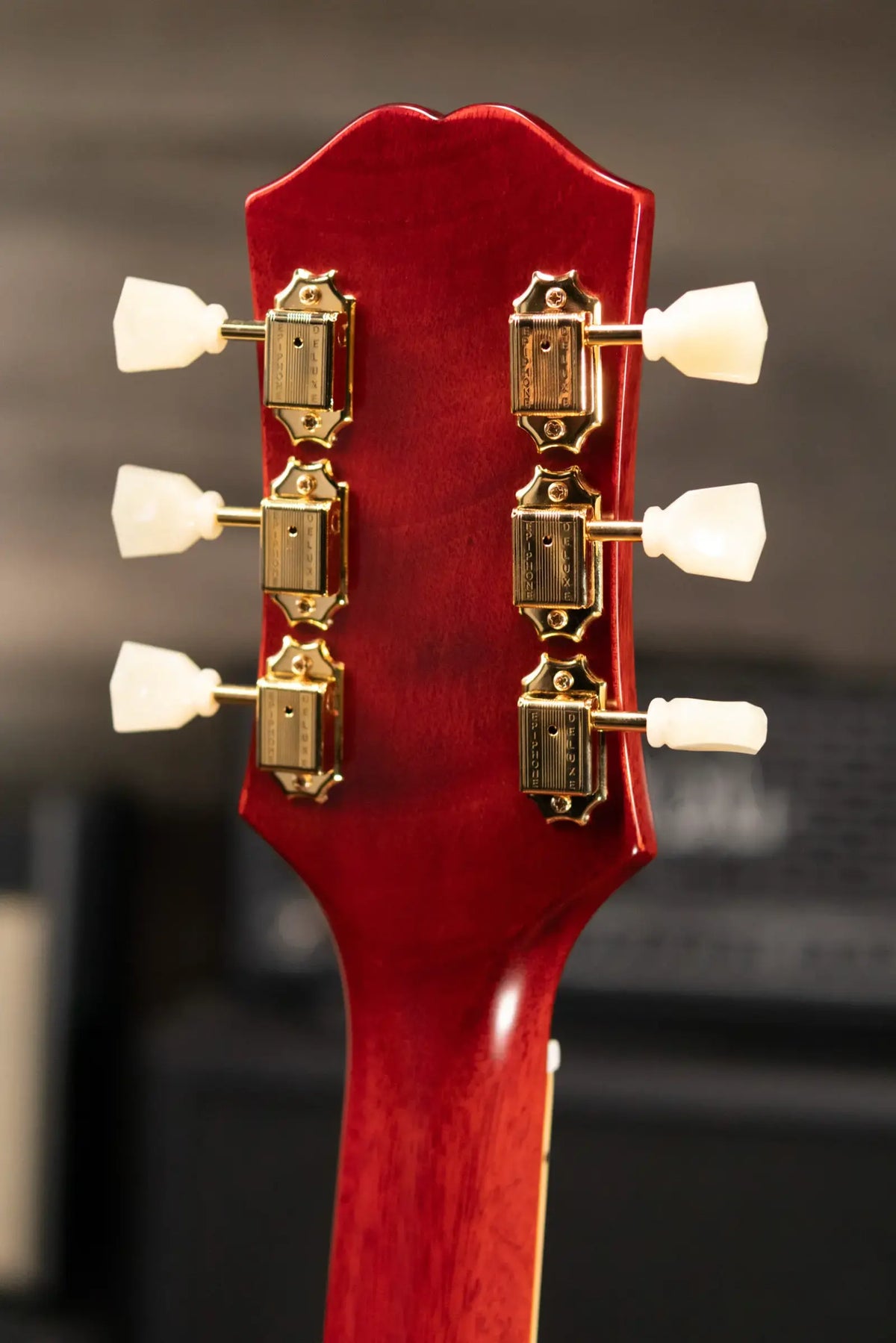 Epiphone Hummingbird Standard Acoustic/Electric Guitar - Cherry Sunburst with Gig Bag