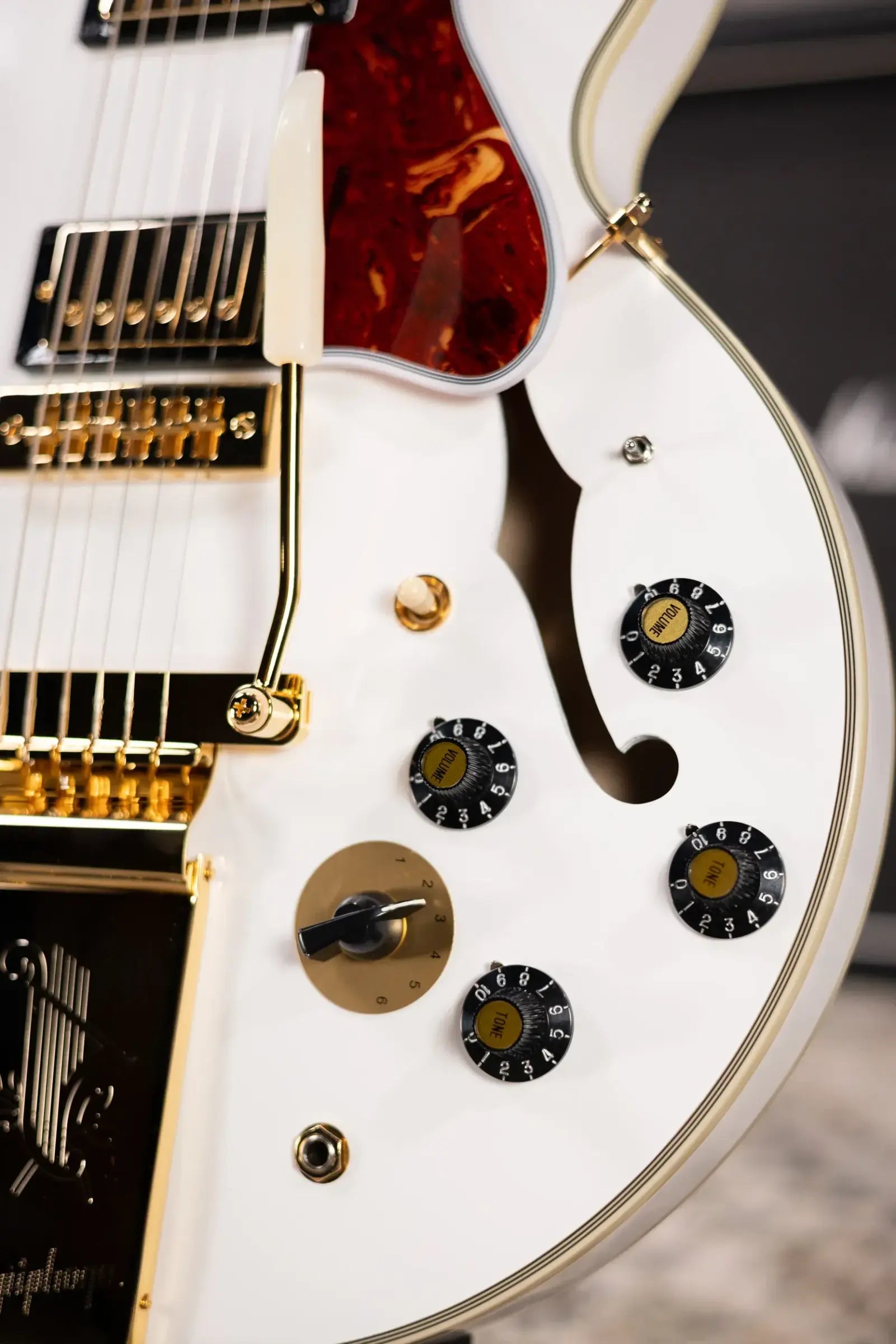 Epiphone IGC Alex Lifeson Signature 1976 ES-355 Reissue Semi-Hollow Electric Guitar - Alpine White with Hardshell Case