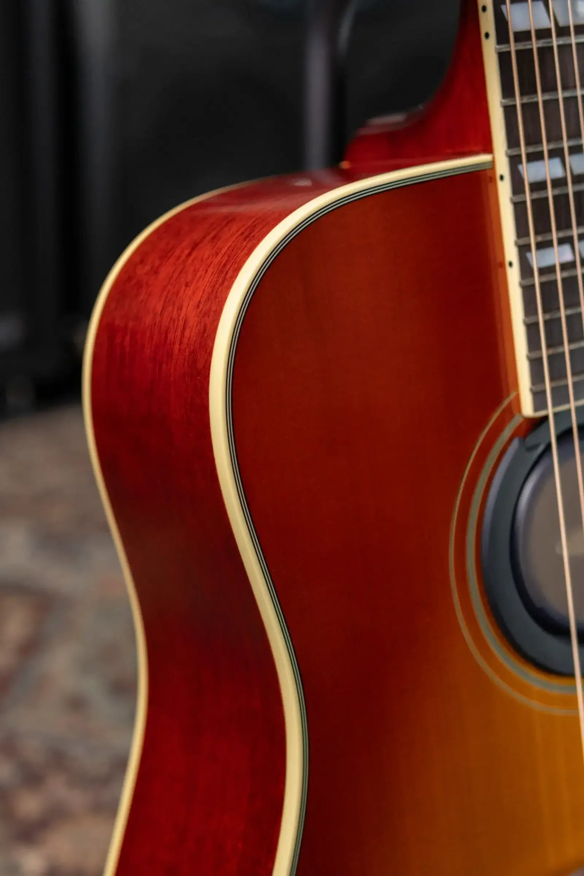 Epiphone Inspired by Gibson 1960 Hummingbird Reissue Acoustic/Electric Guitar - Heritage Cherry Sunburst with Hardshell Case