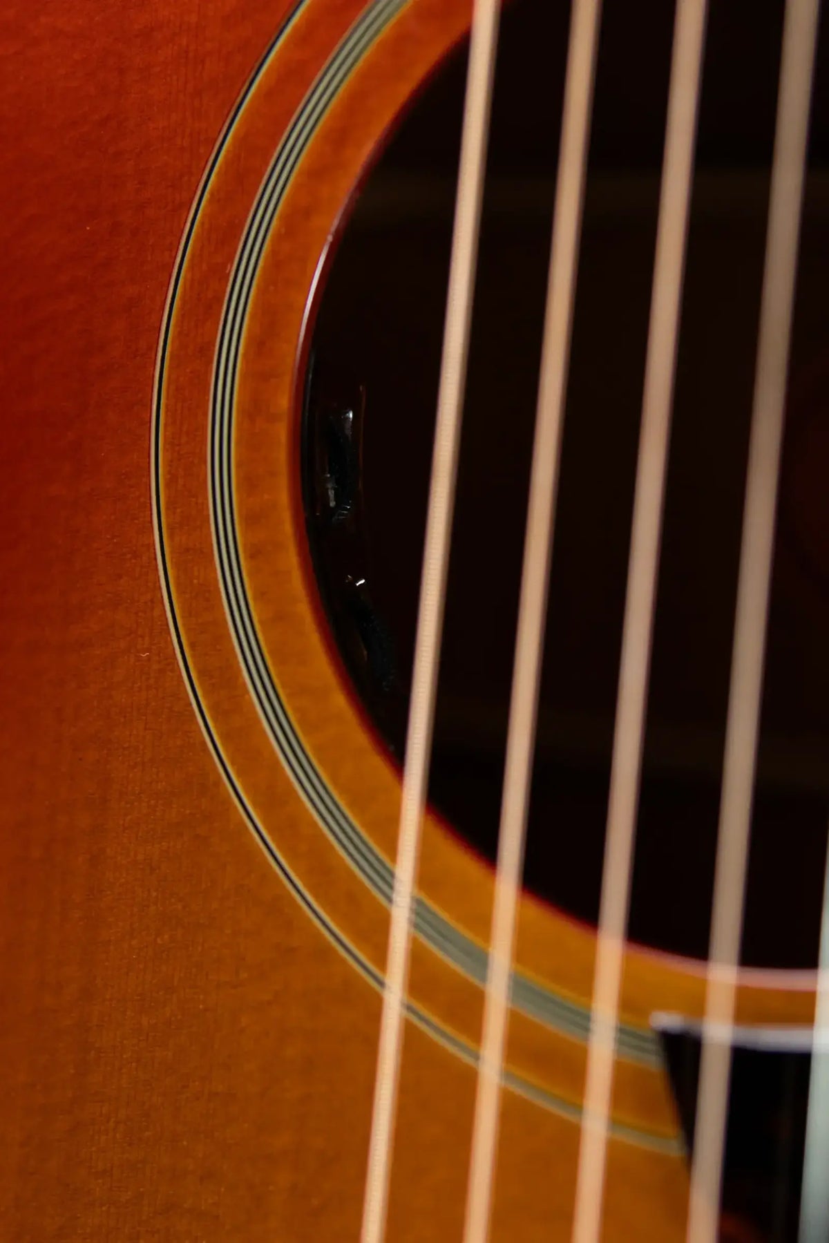 Epiphone Inspired by Gibson 1960 Hummingbird Reissue Acoustic/Electric Guitar - Heritage Cherry Sunburst with Hardshell Case