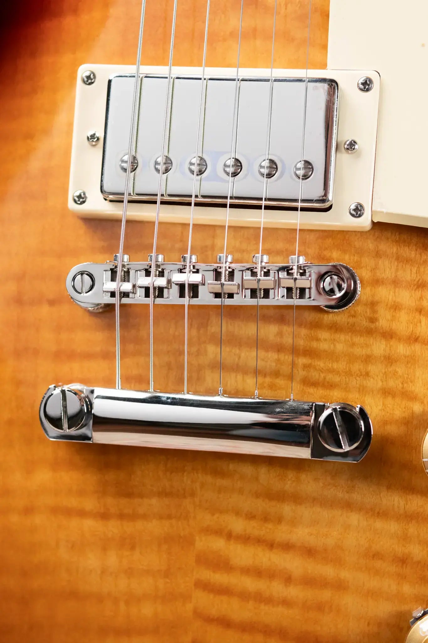 Epiphone Les Paul Standard 50s Figured Electric Guitar - Bourbon Burst with Gig Bag
