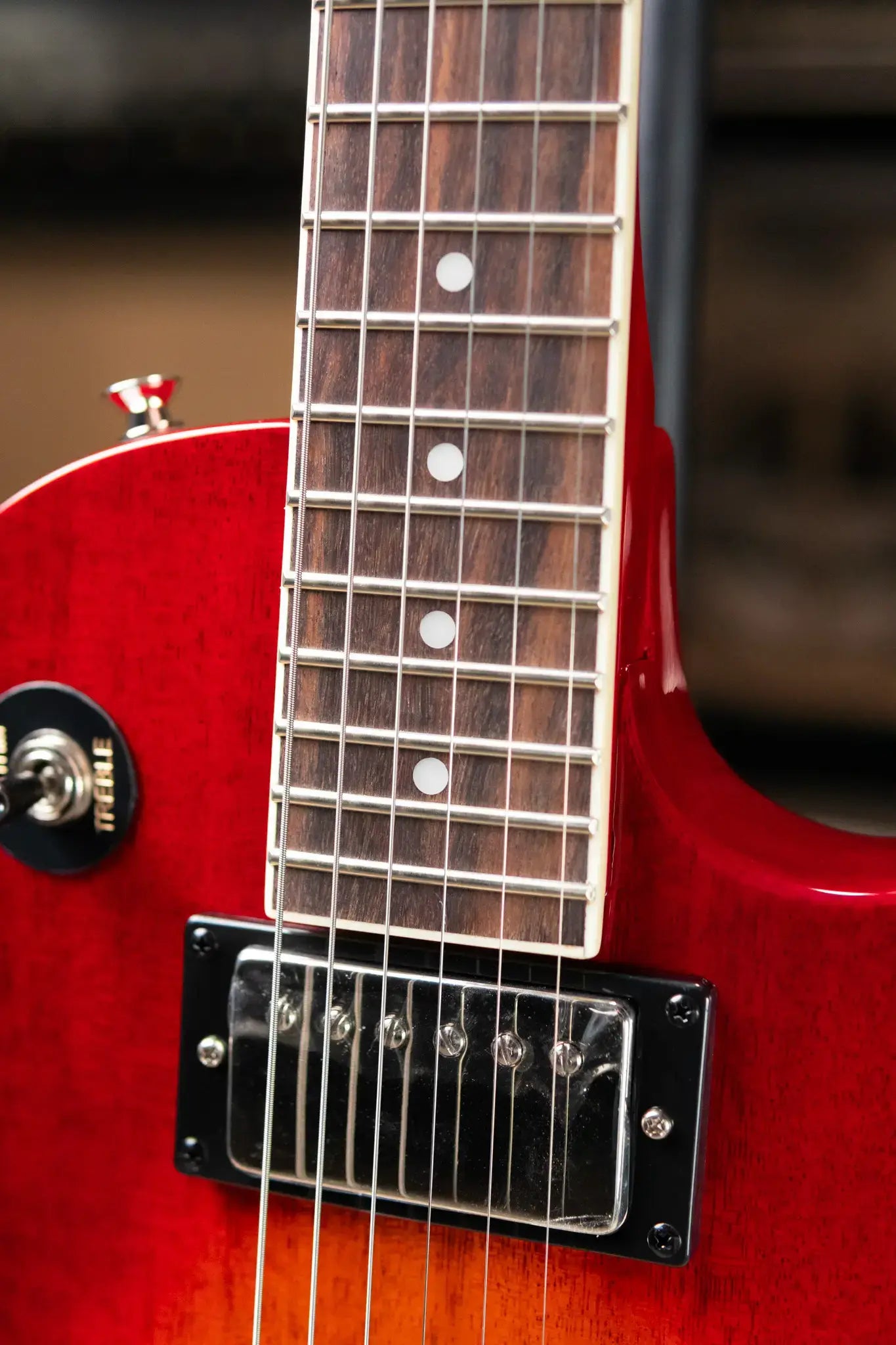 Epiphone Les Paul Tribute Electric Guitar - Heritage Cherry Sunburst