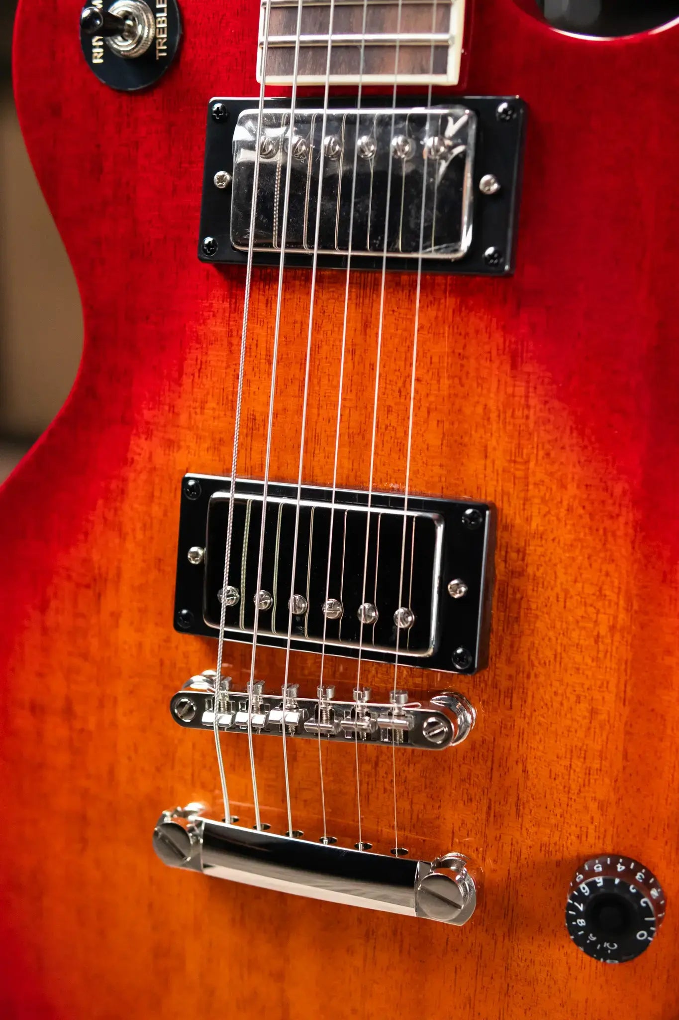 Epiphone Les Paul Tribute Electric Guitar - Heritage Cherry Sunburst