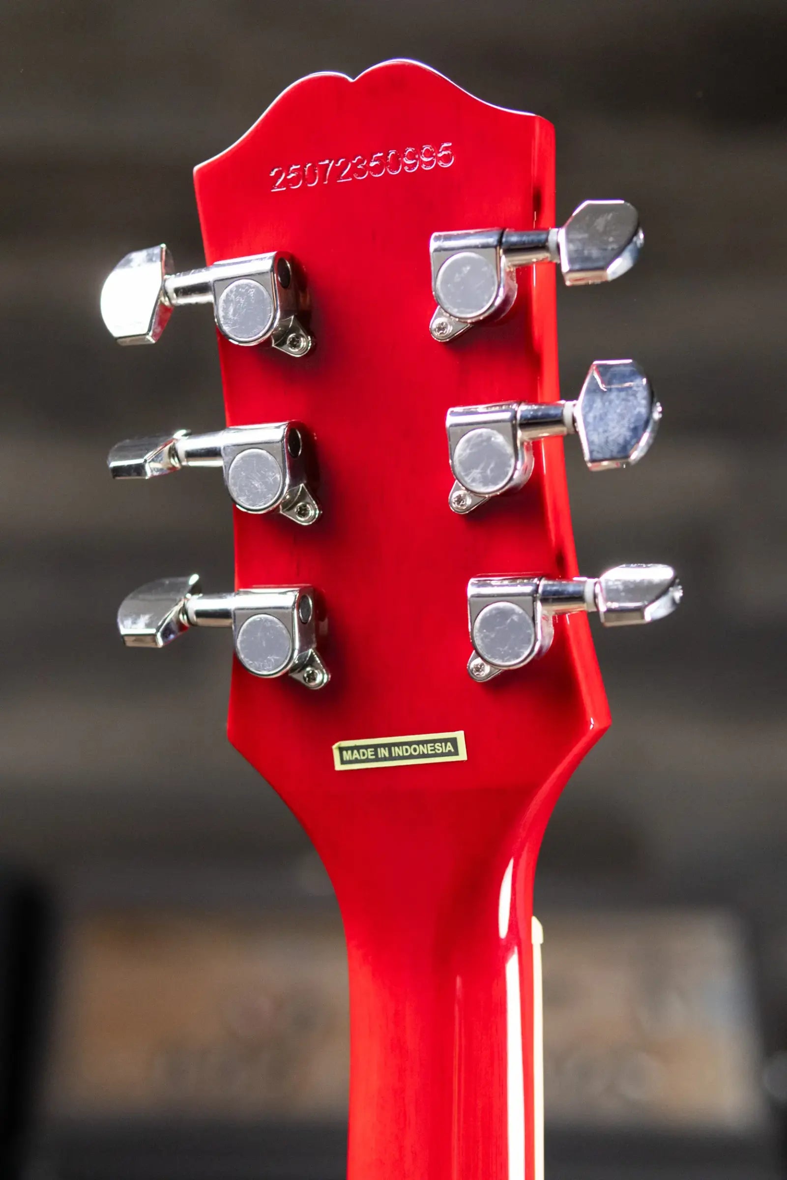 Epiphone Les Paul Tribute Plus Electric Guitar - Heritage Cherry Sunburst