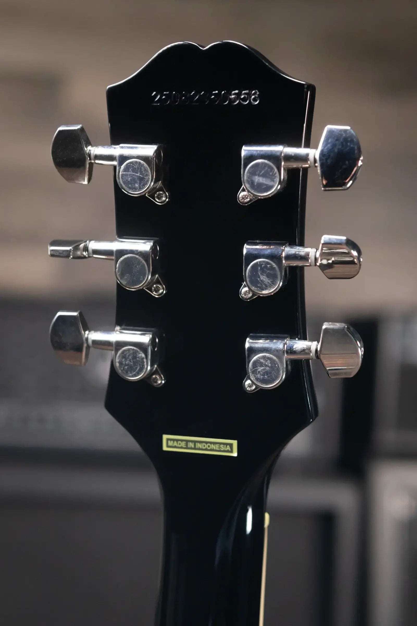 Epiphone Les Paul Tribute Plus Electric Guitar - Vintage Sunburst