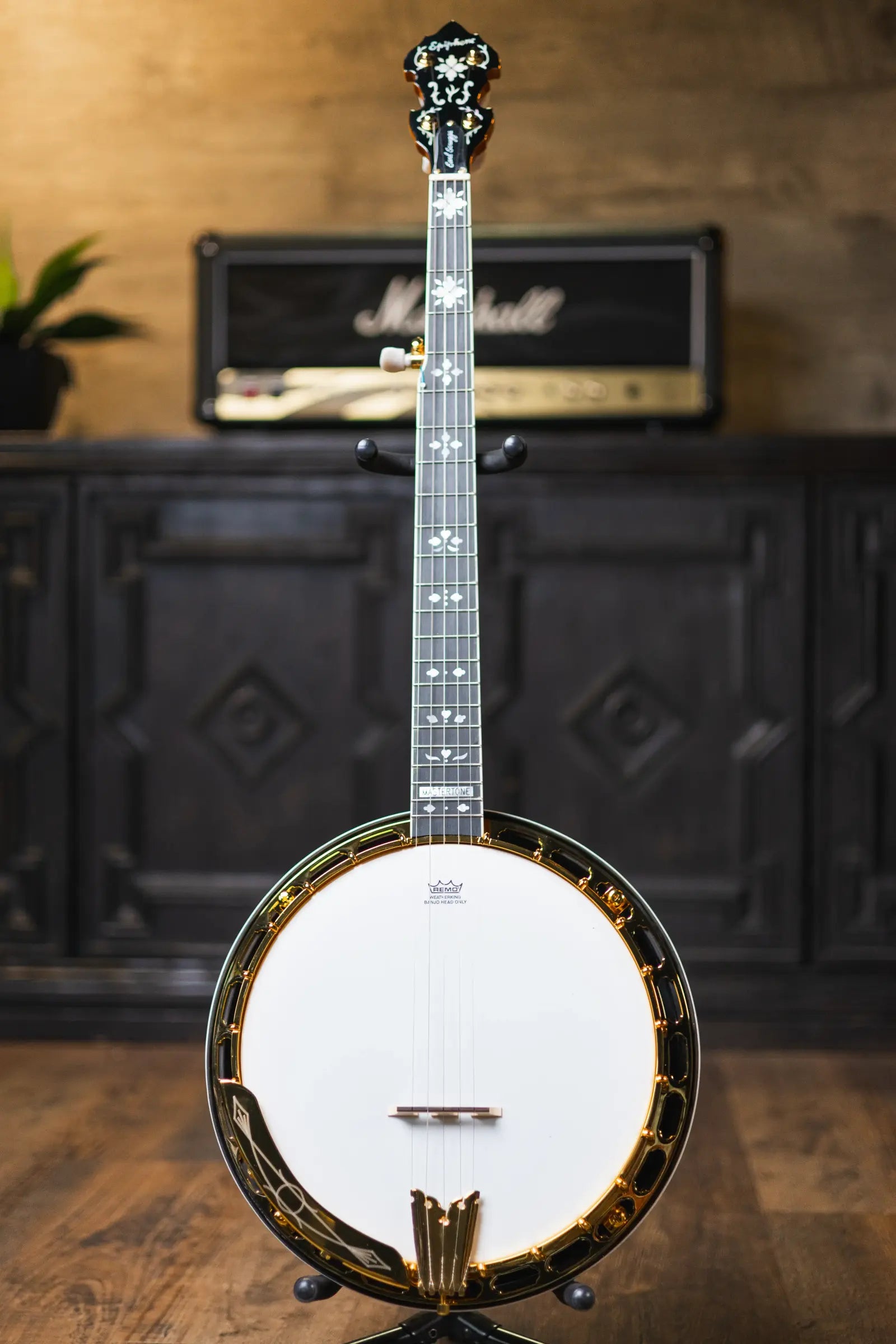 Epiphone Masterbuilt Earl Scruggs Golden Deluxe Banjo with Hardshell Case