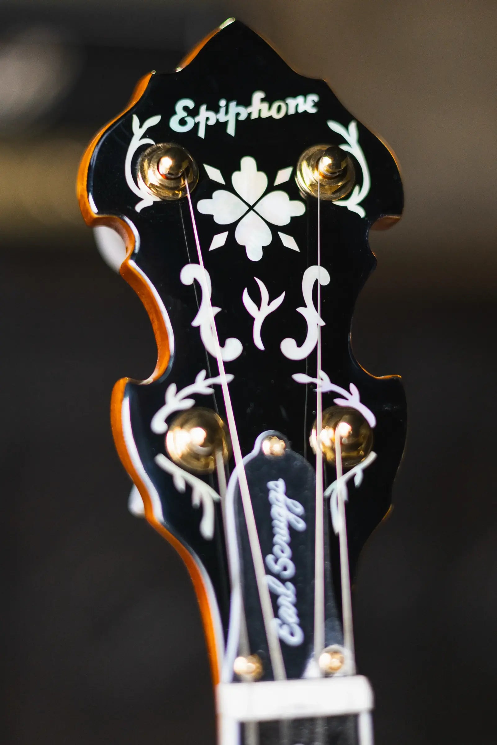 Epiphone Masterbuilt Earl Scruggs Golden Deluxe Banjo with Hardshell Case