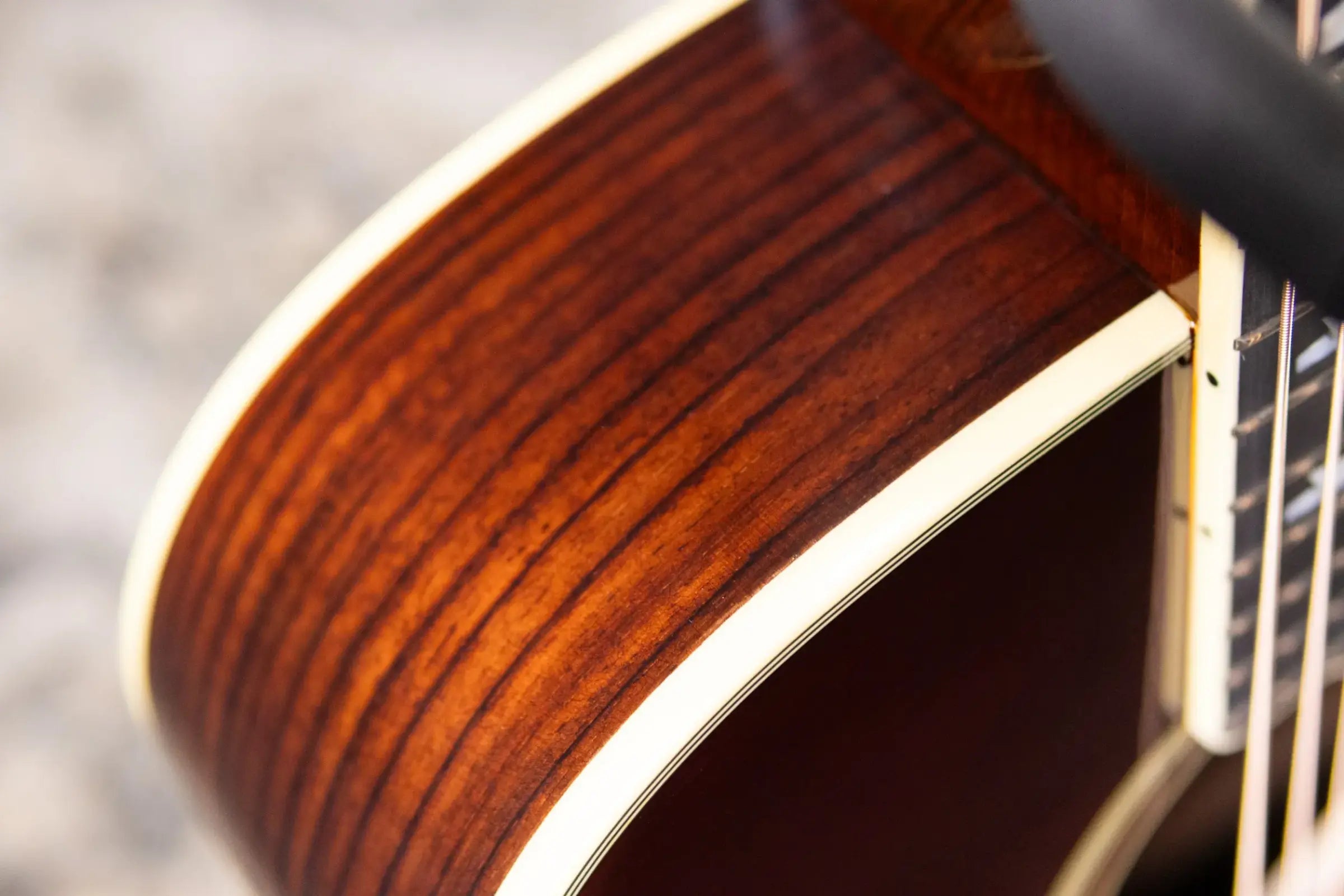Epiphone Pre-War SJ-200 Rosewood Reissue Acoustic/Electric Guitar - Vintage Sunburst with Hardshell Case - Floor Model
