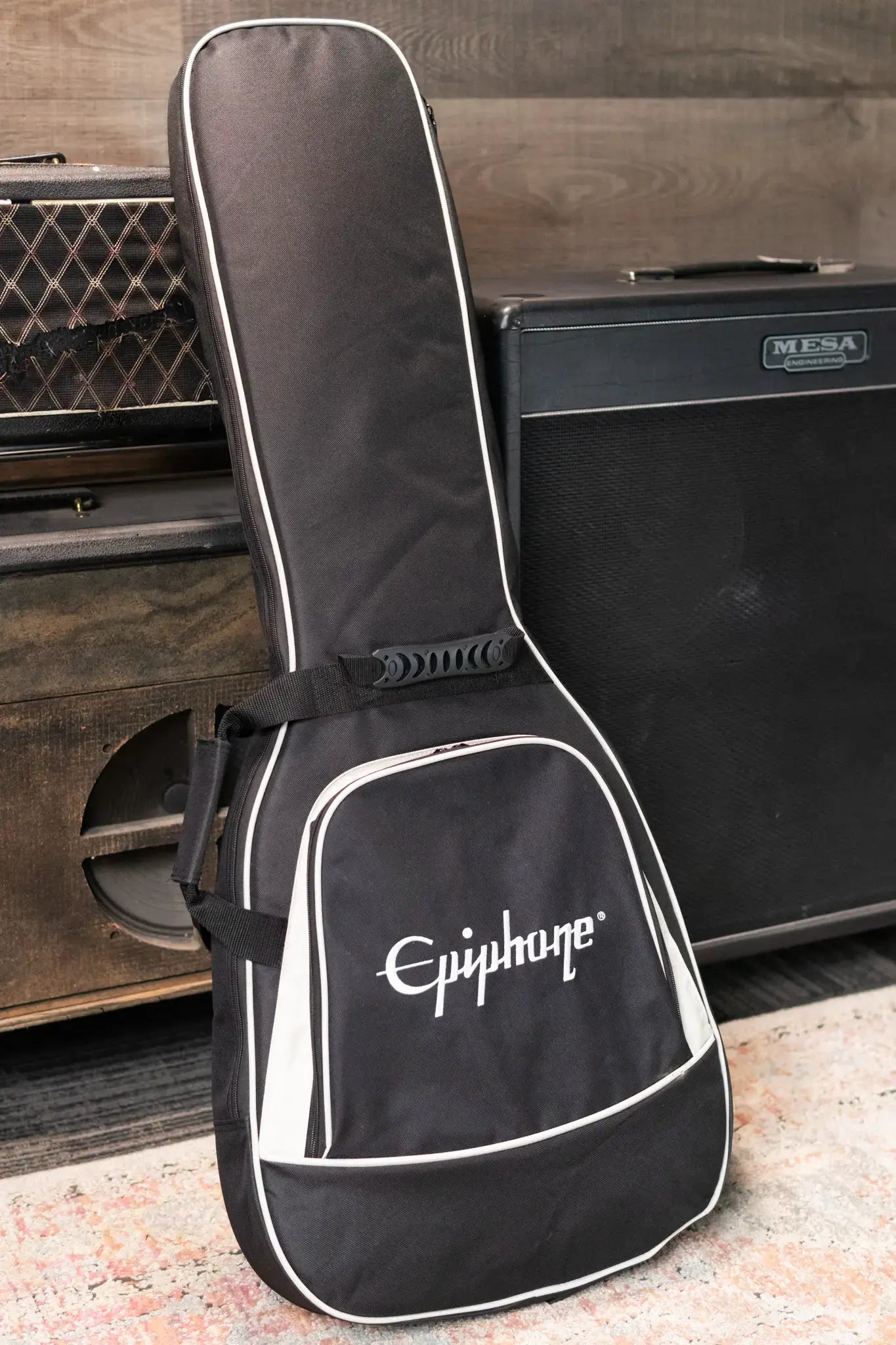 Epiphone SG Custom Electric Guitar - Alpine White with Gig Bag