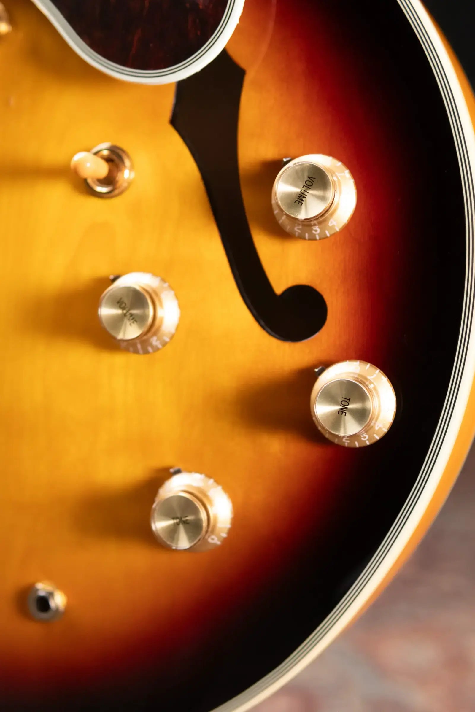 Epiphone Sheraton Semi-Hollow Electric Guitar - Vintage Sunburst with Premium Gig Bag - Used