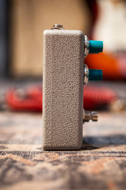 Fender Hammertone Chorus Pedal - Floor Model