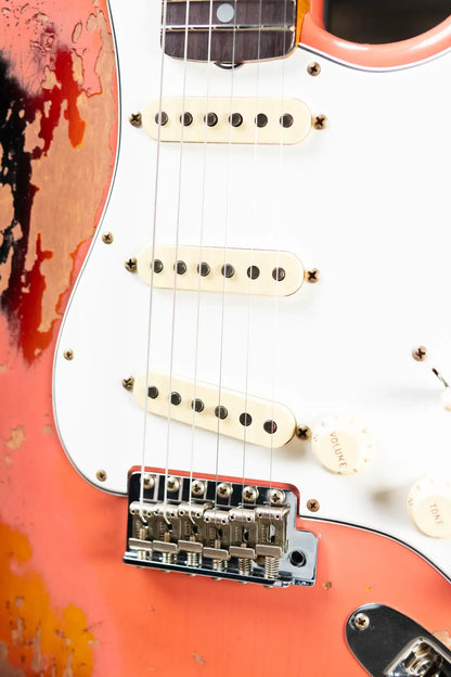 Fender 1965 Stratocaster Super Heavy Relic Electric Guitar - Super Faded Aged Tahitian Coral over 3-Color Sunburst with Hardshell Case
