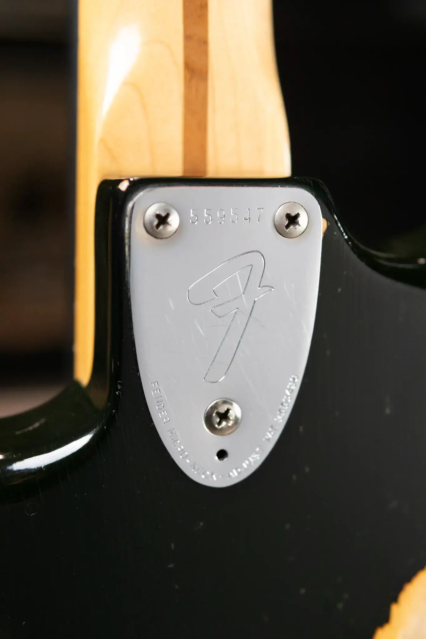 Fender 1975 Traditional Stratocaster Black with Hardshell Case - Used