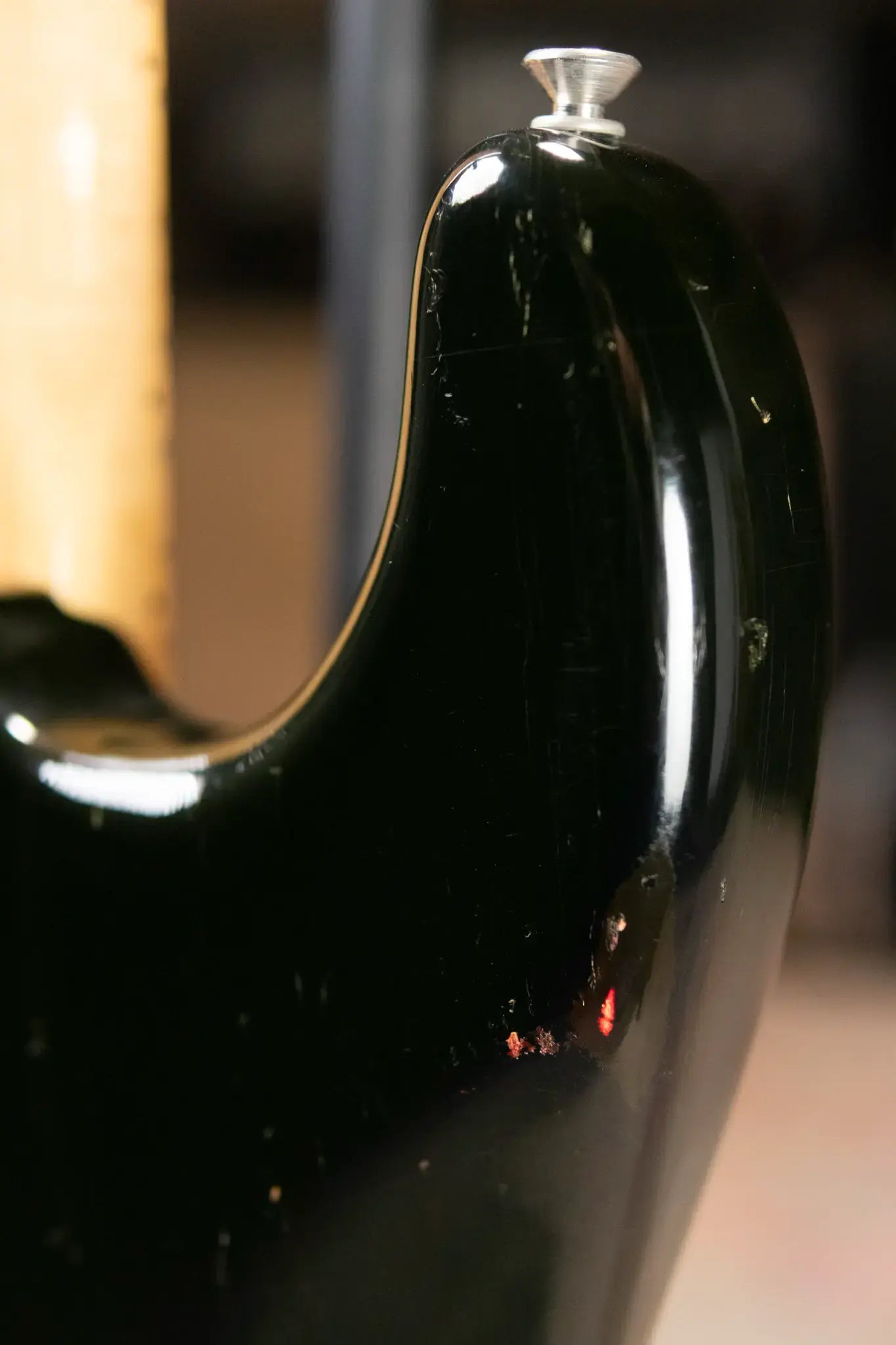 Fender 1975 Traditional Stratocaster Black with Hardshell Case - Used