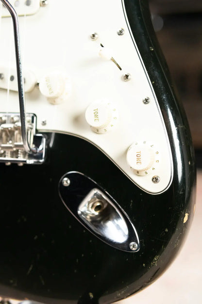 Fender 1975 Traditional Stratocaster Black with Hardshell Case - Used