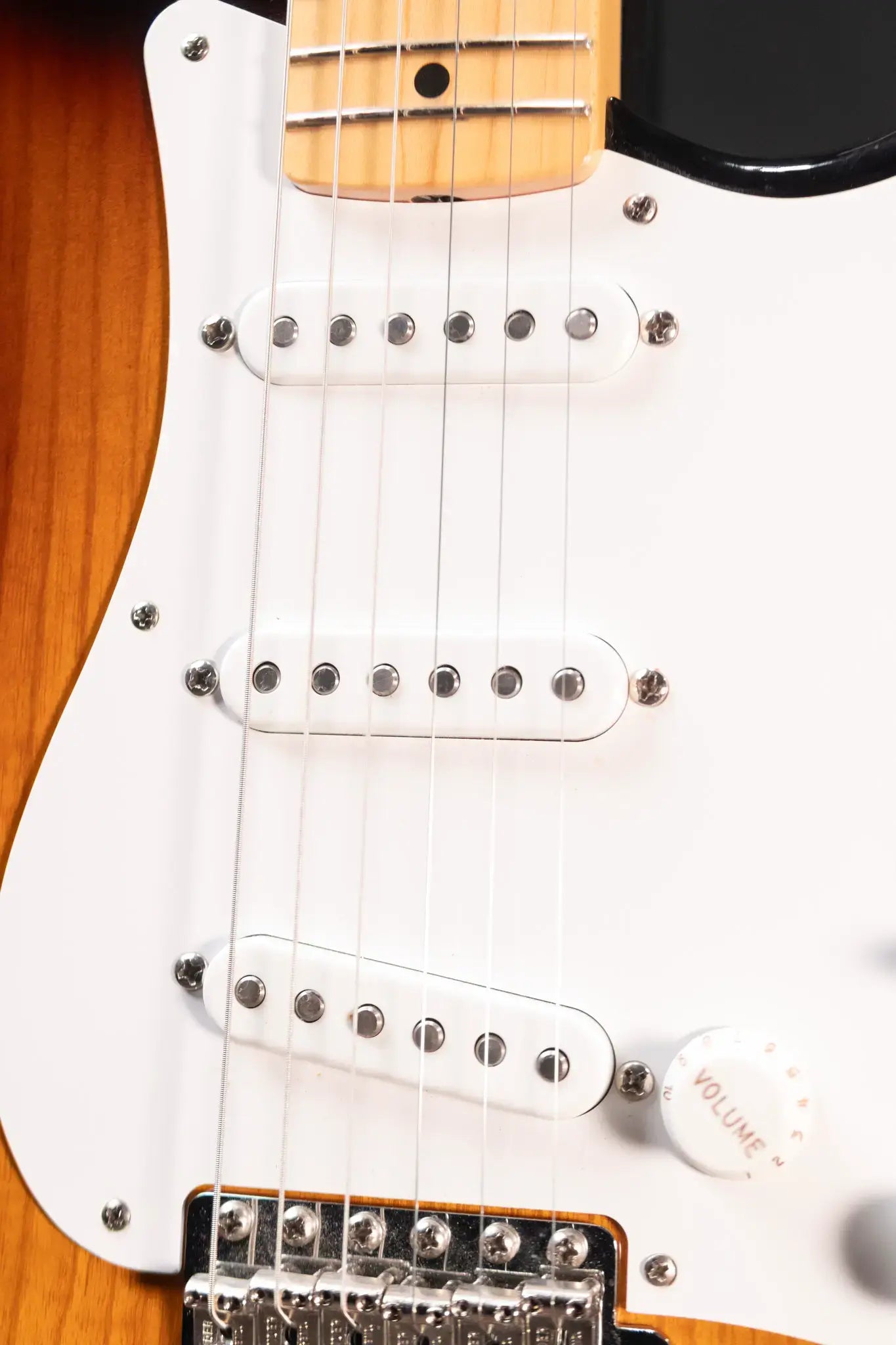 Fender 60th Anniversary American Vintage '54 Stratocaster Electric Guitar - 2-Tone Burst with Hardshell Case - Used