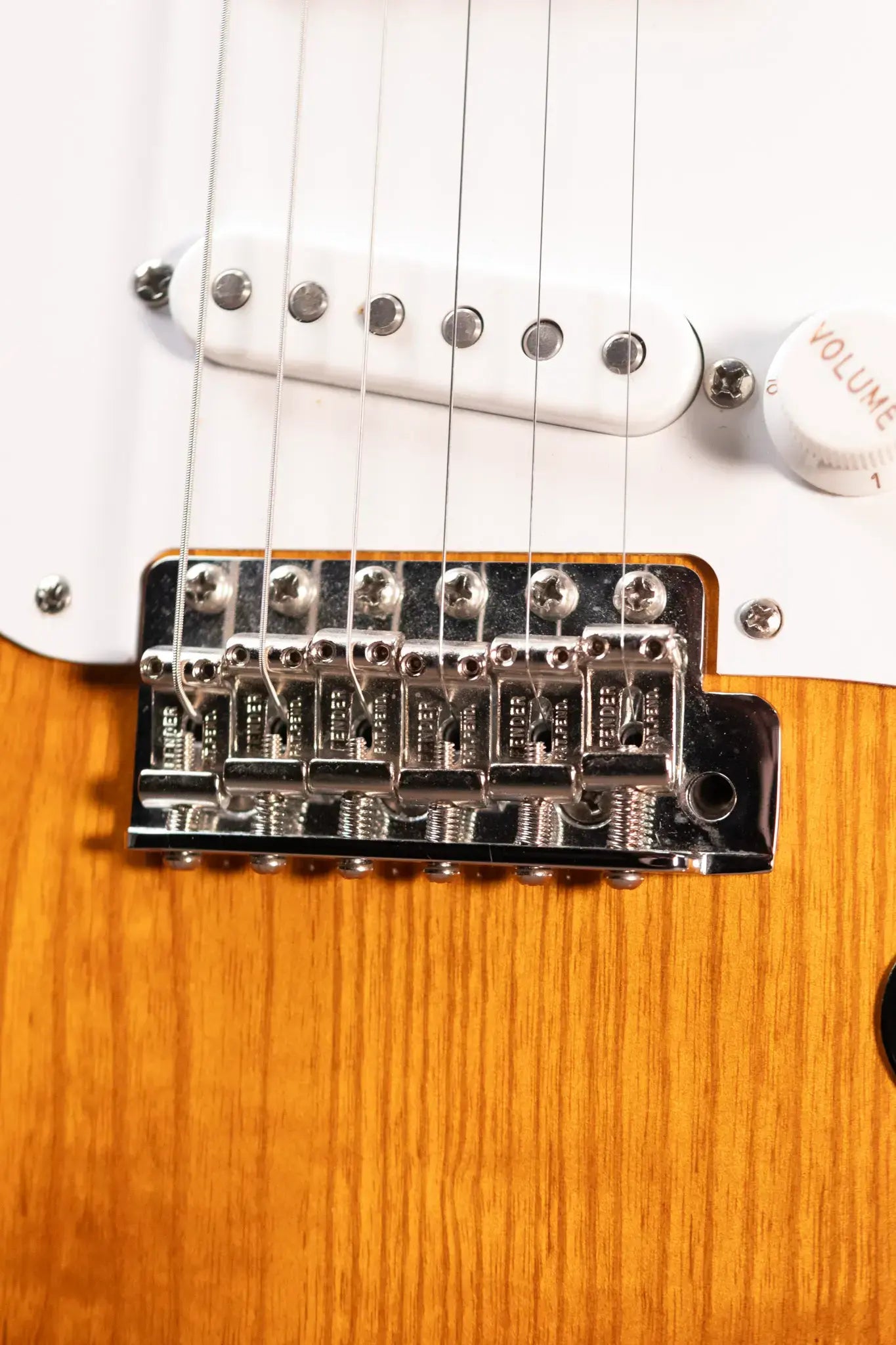 Fender 60th Anniversary American Vintage '54 Stratocaster Electric Guitar - 2-Tone Burst with Hardshell Case - Used