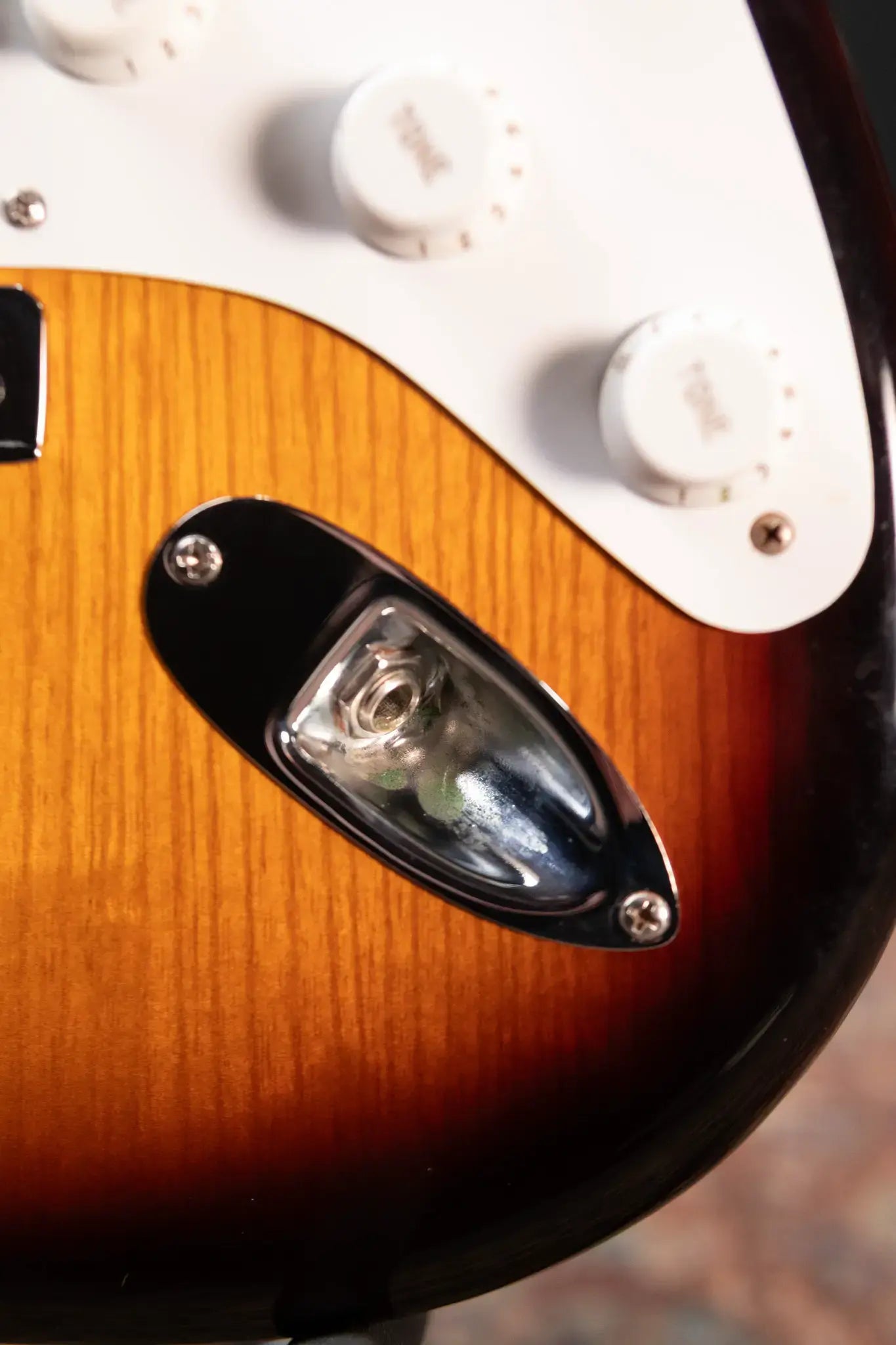 Fender 60th Anniversary American Vintage '54 Stratocaster Electric Guitar - 2-Tone Burst with Hardshell Case - Used