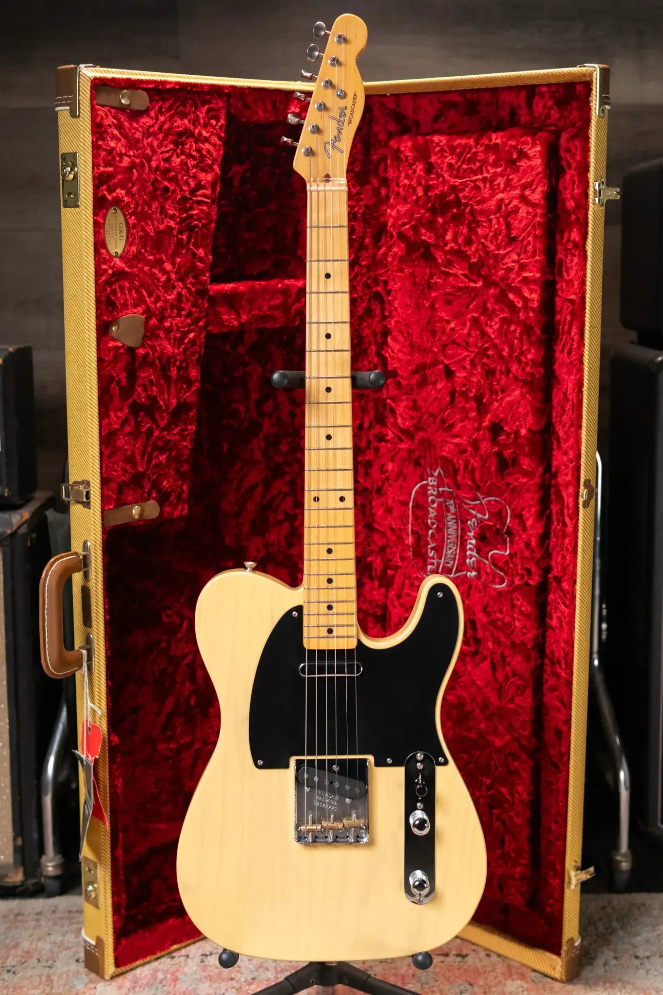 Fender 70th Anniversary Broadcaster Electric Guitar - Blackguard Blonde with Hardshell Case - Used