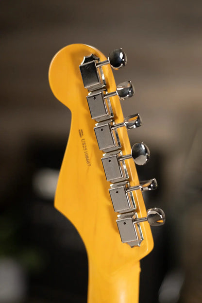 Fender American Professional Classic Stratocaster Electric Guitar - 3-Color Sunburst with Gig Bag