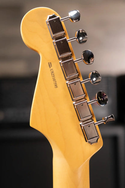 Fender American Professional Classic Stratocaster HSS Electric Guitar - 3-Color Sunburst with Gig Bag