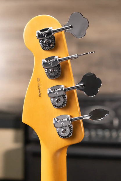 Fender American Professional II Precision Bass®, Maple Fingerboard, Olympic White - Deluxe Molded Case - Used