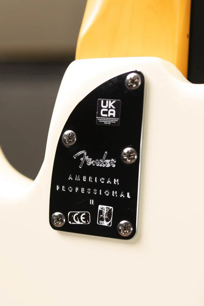 Fender American Professional II Precision Bass®, Maple Fingerboard, Olympic White - Deluxe Molded Case - Used