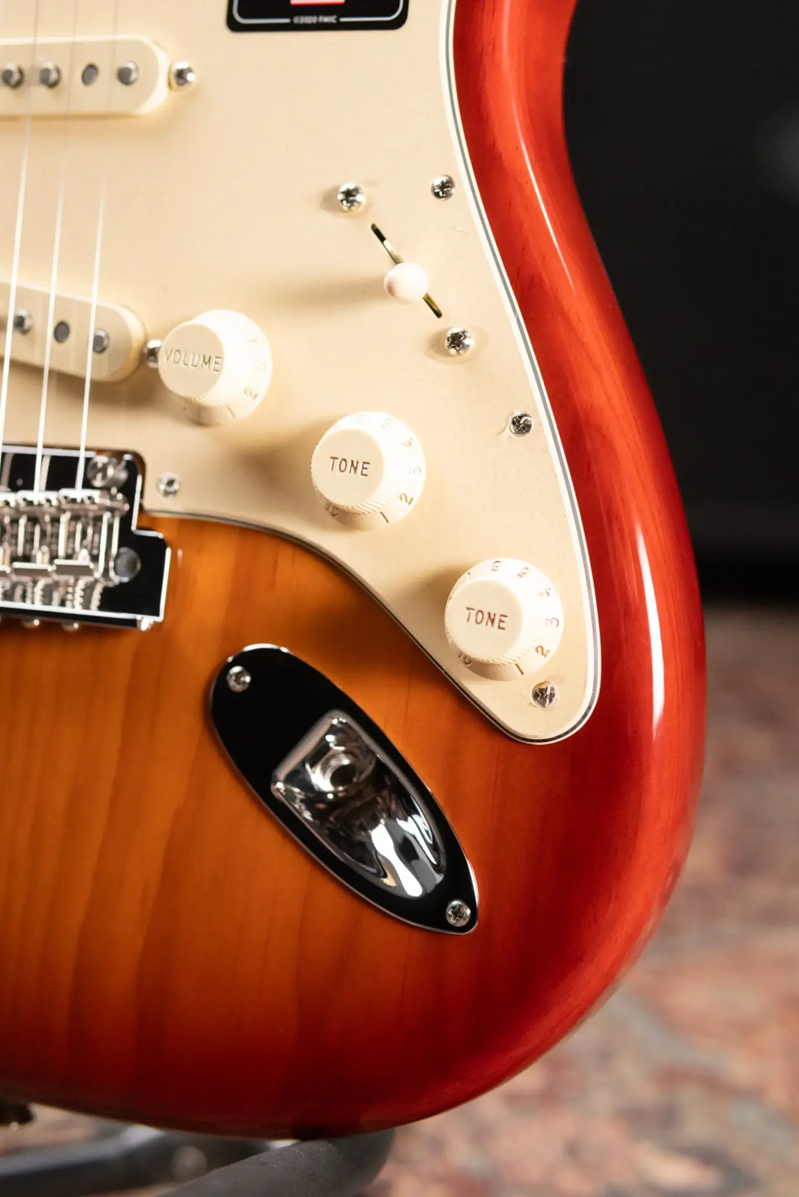Fender American Professional II Stratocaster - Sienna Sunburst with Hardshell Case