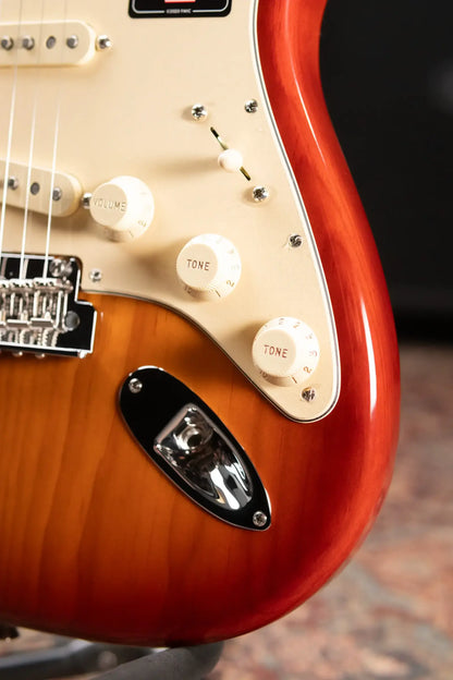 Fender American Professional II Stratocaster - Sienna Sunburst with Hardshell Case