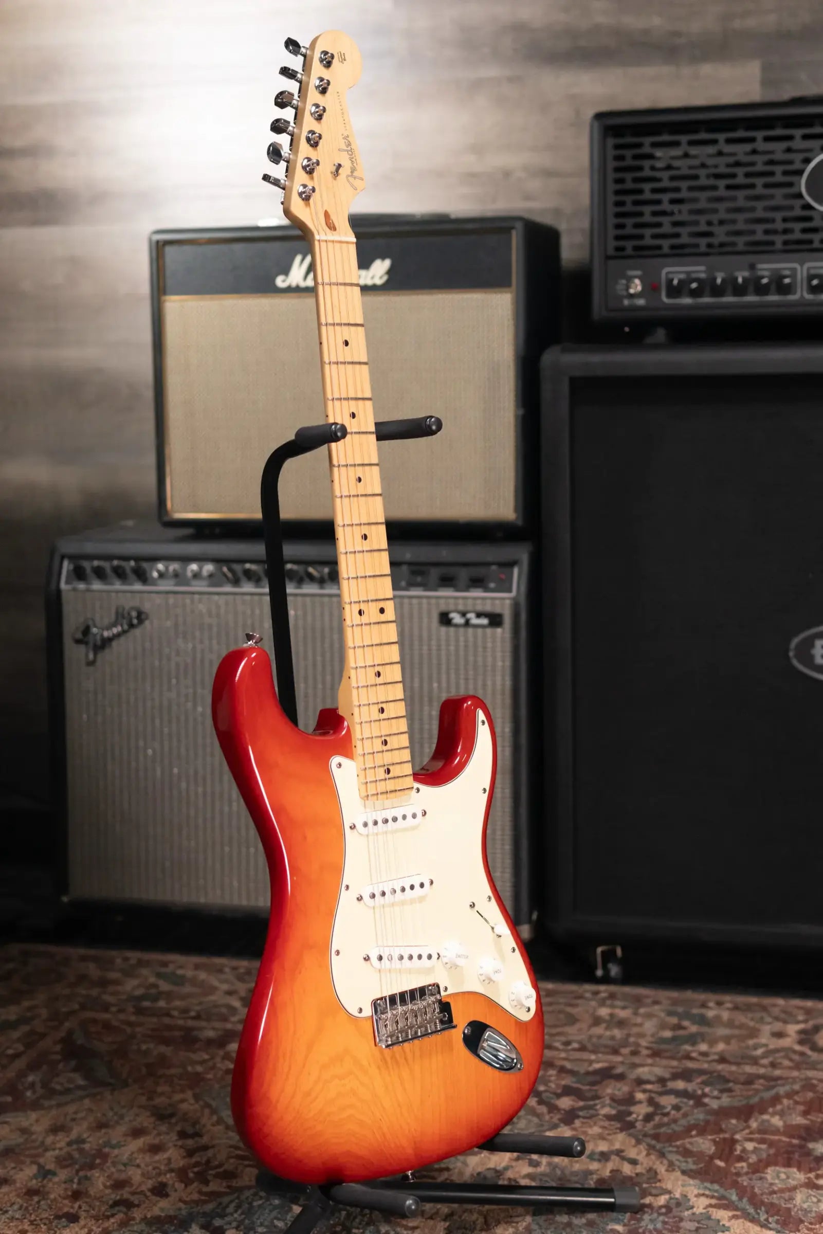 Fender American Standard Stratocaster Electric Guitar Sienna Sunburst with Hardshell Case - Used