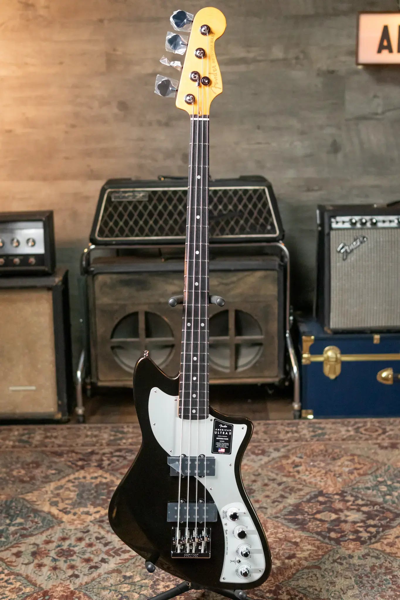 Fender American Ultra II Meteora Bass, Ebony Fingerboard - Texas Tea with Deluxe Molded Hardshell Case