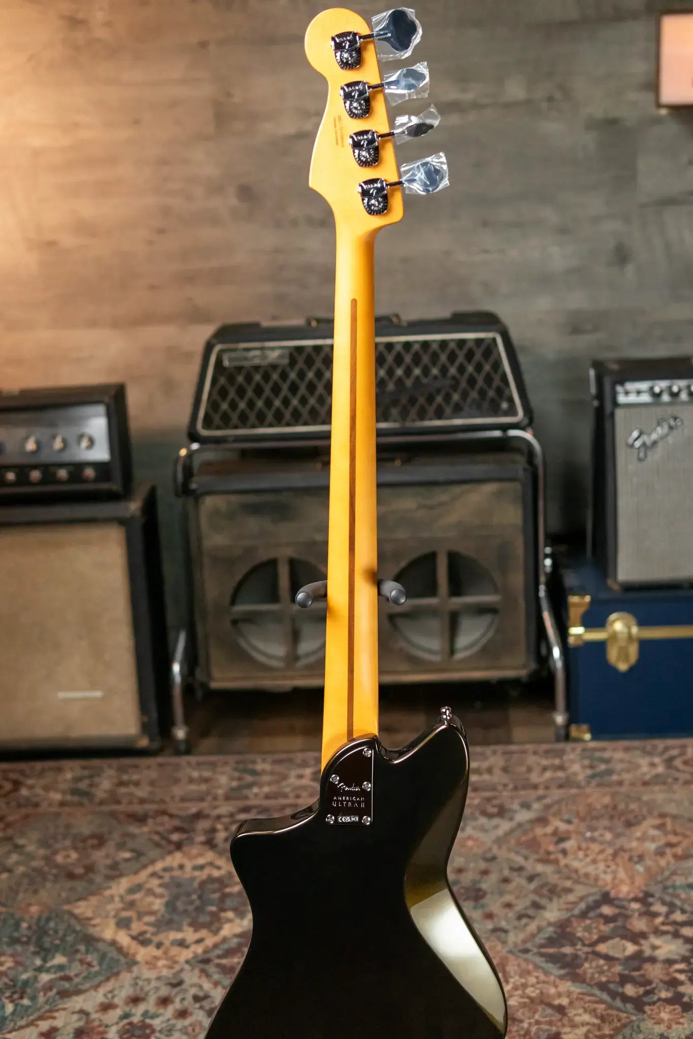 Fender American Ultra II Meteora Bass, Ebony Fingerboard - Texas Tea with Deluxe Molded Hardshell Case