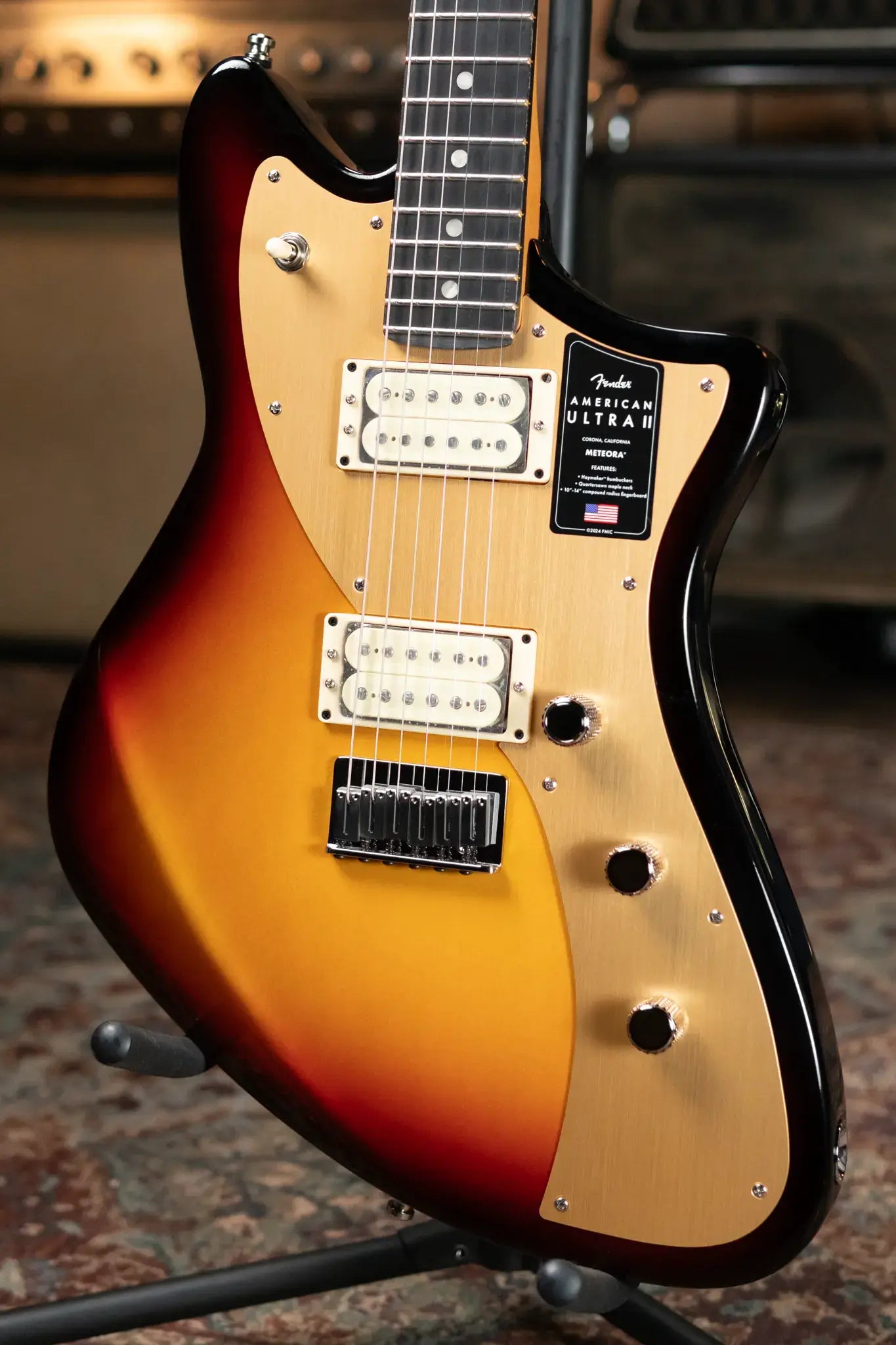 Fender American Ultra II Meteora, Ebony Fingerboard - Ultraburst With Deluxe Molded Hardshell Case
