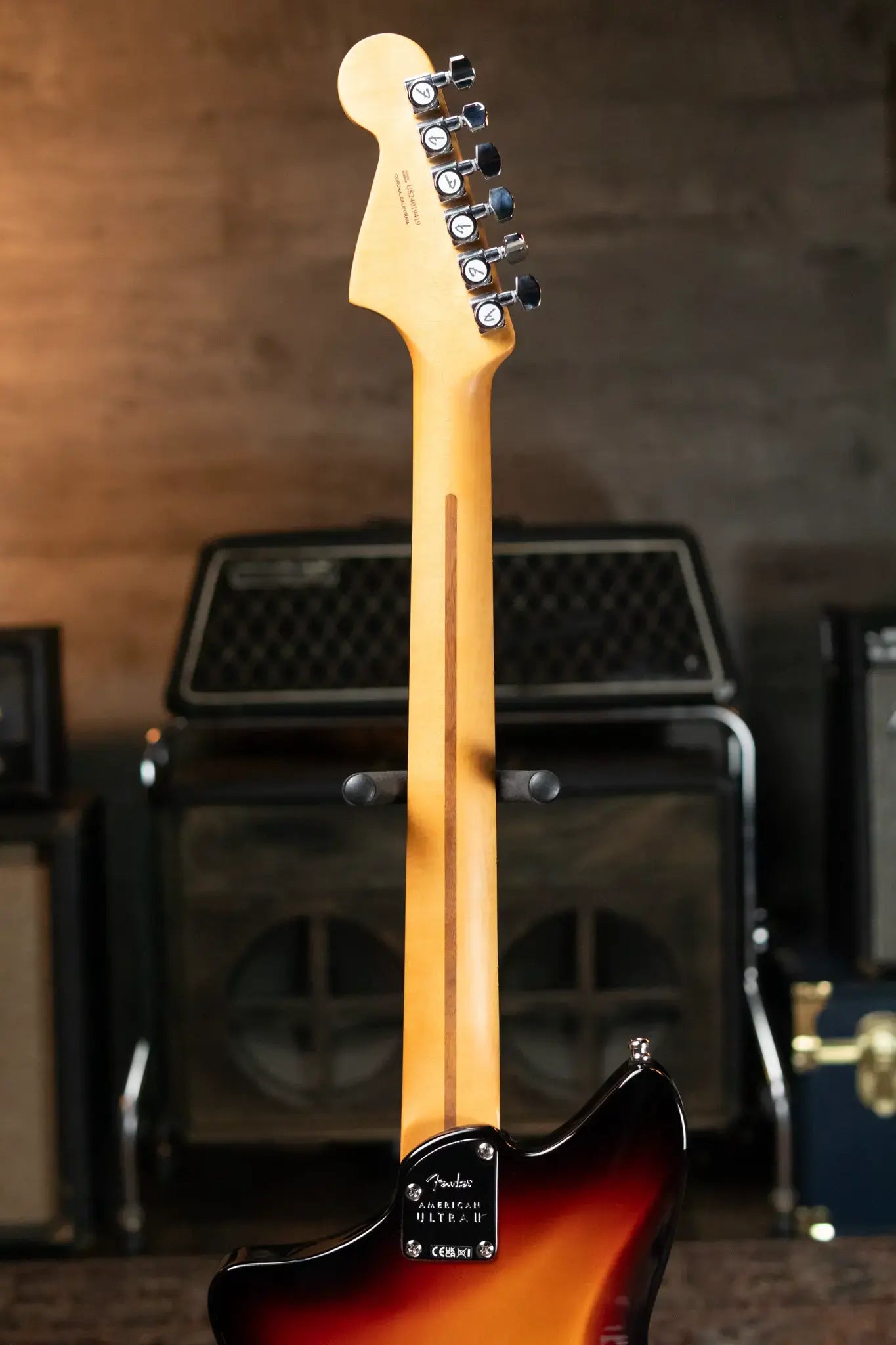 Fender American Ultra II Meteora, Ebony Fingerboard - Ultraburst With Deluxe Molded Hardshell Case