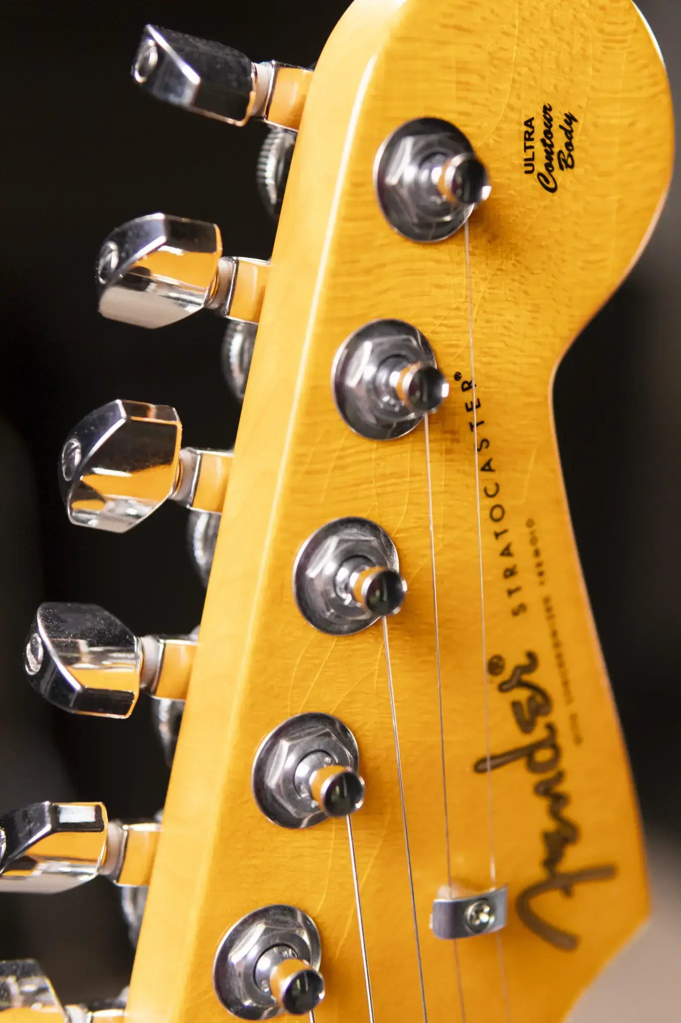 Fender American Ultra Luxe Vintage '60s Stratocaster HSS Electric Guitar - Fiesta Red with Hardshell Case