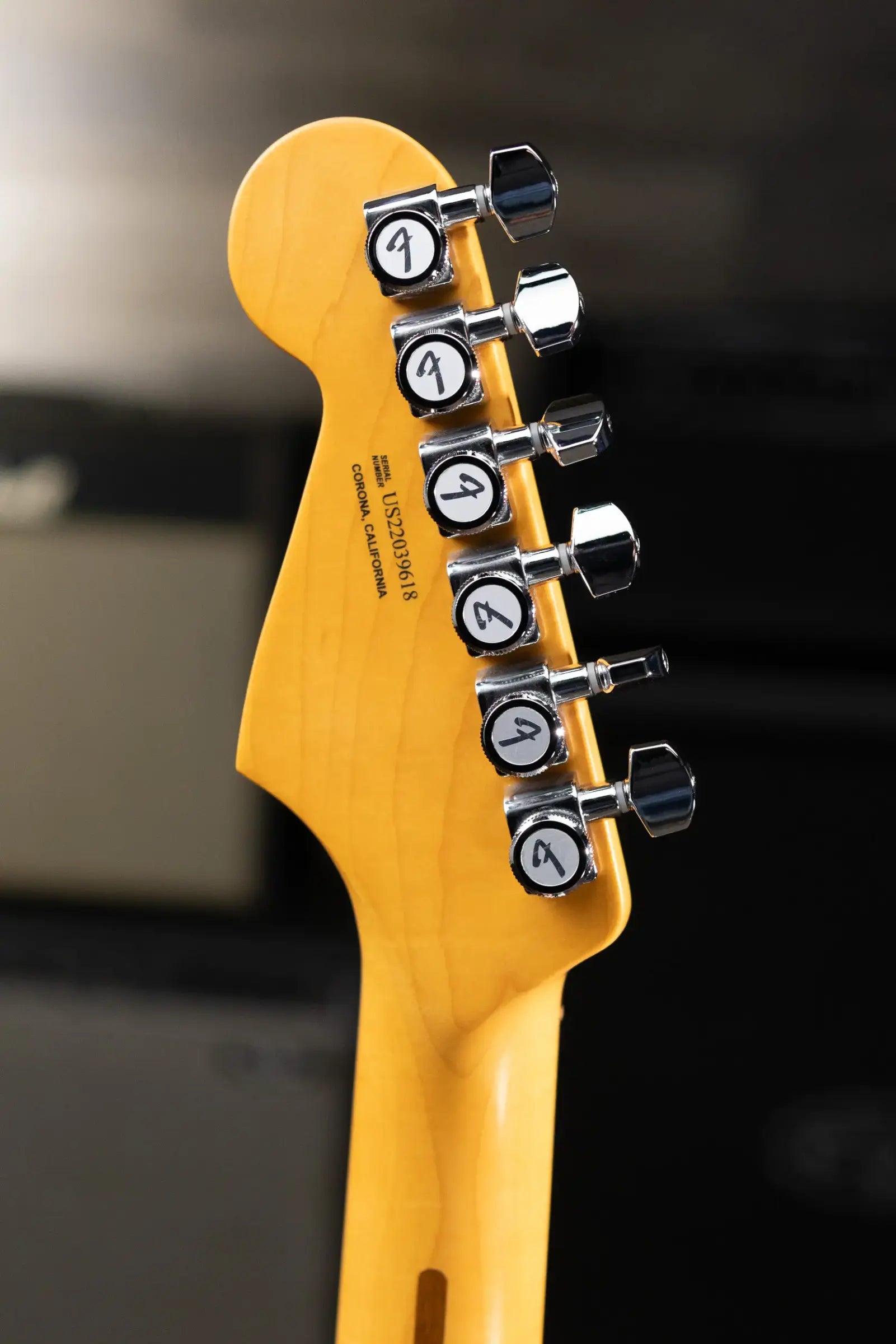 Fender American Ultra Stratocaster Guitar - Arctic Pearl with Hardshell Case - Used