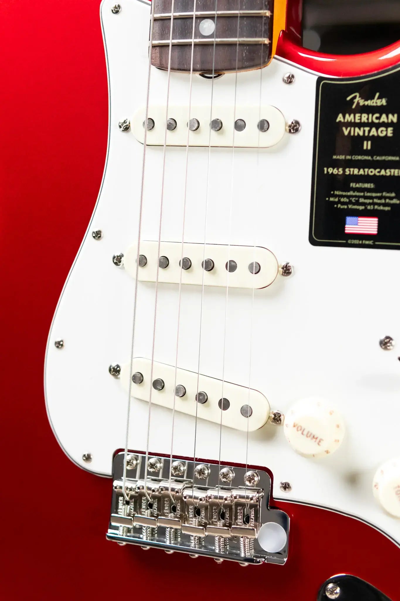 Fender American Vintage II 1965 Stratocaster, Round-Lam Rosewood Fingerboard - Candy Apple Red with Hardshell Case