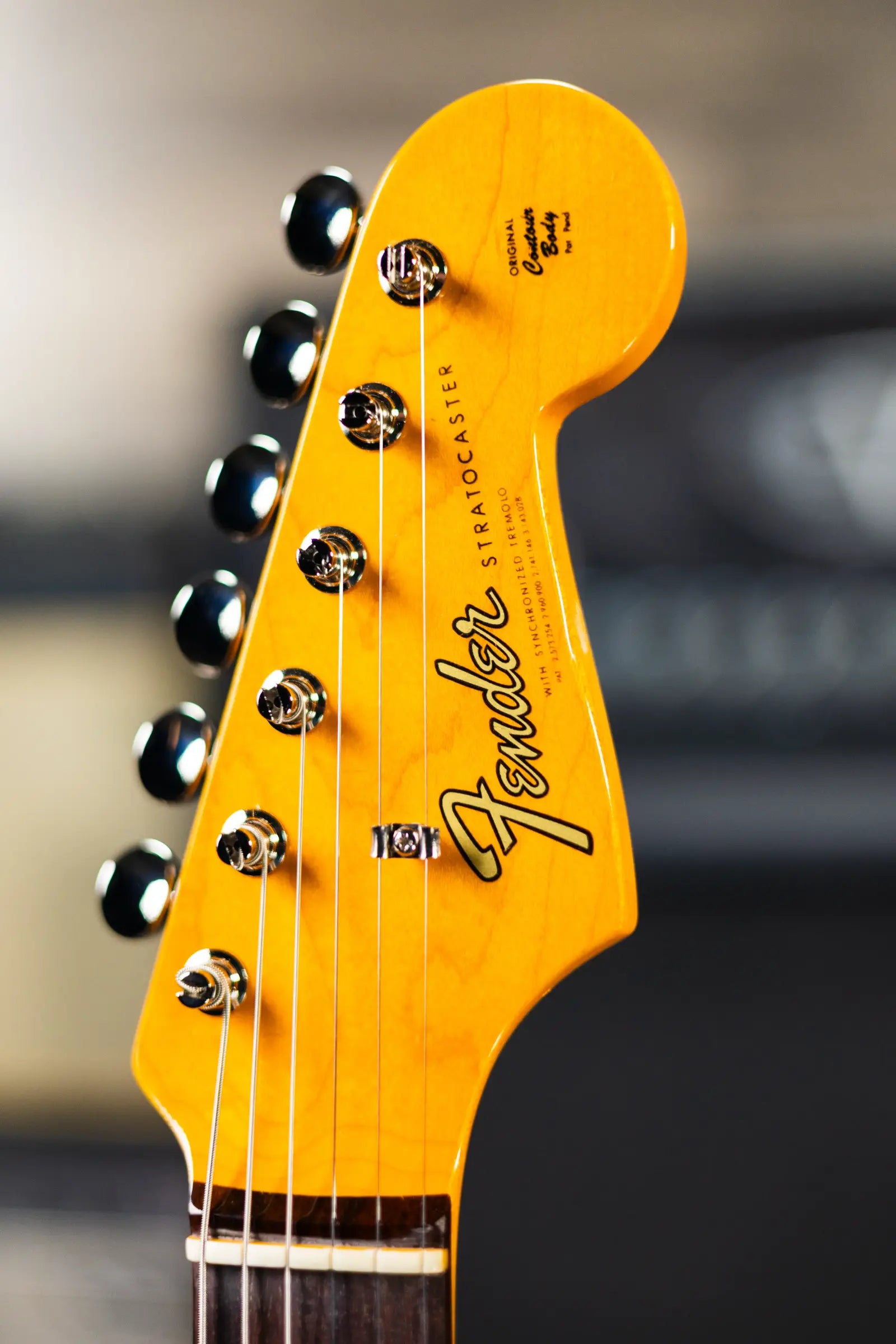 Fender American Vintage II 1965 Stratocaster, Round-Lam Rosewood Fingerboard - Sonic Blue with Hardshell Case