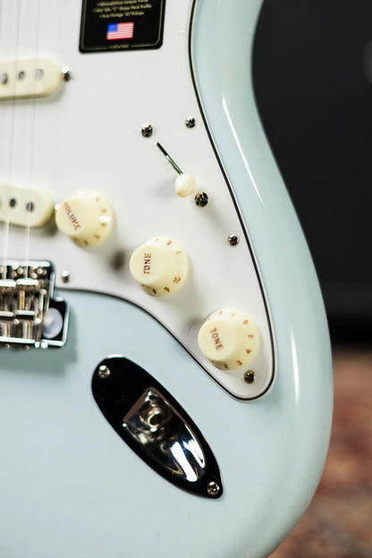 Fender American Vintage II 1965 Stratocaster, Round-Lam Rosewood Fingerboard - Sonic Blue with Hardshell Case