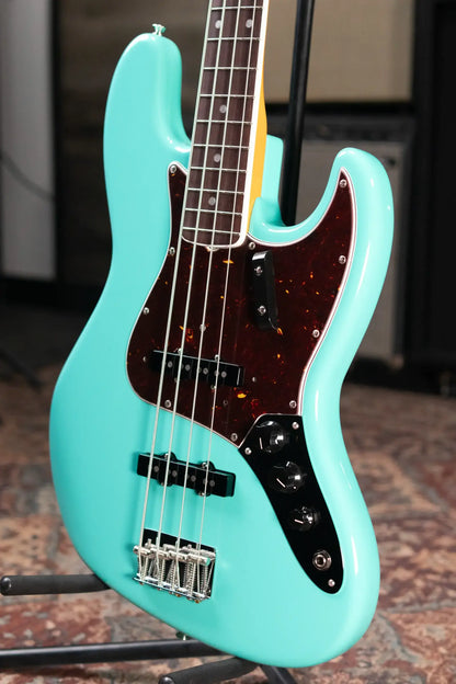 Fender American Vintage II 1966 Jazz Bass - Sea Foam Green with Hardshell Case